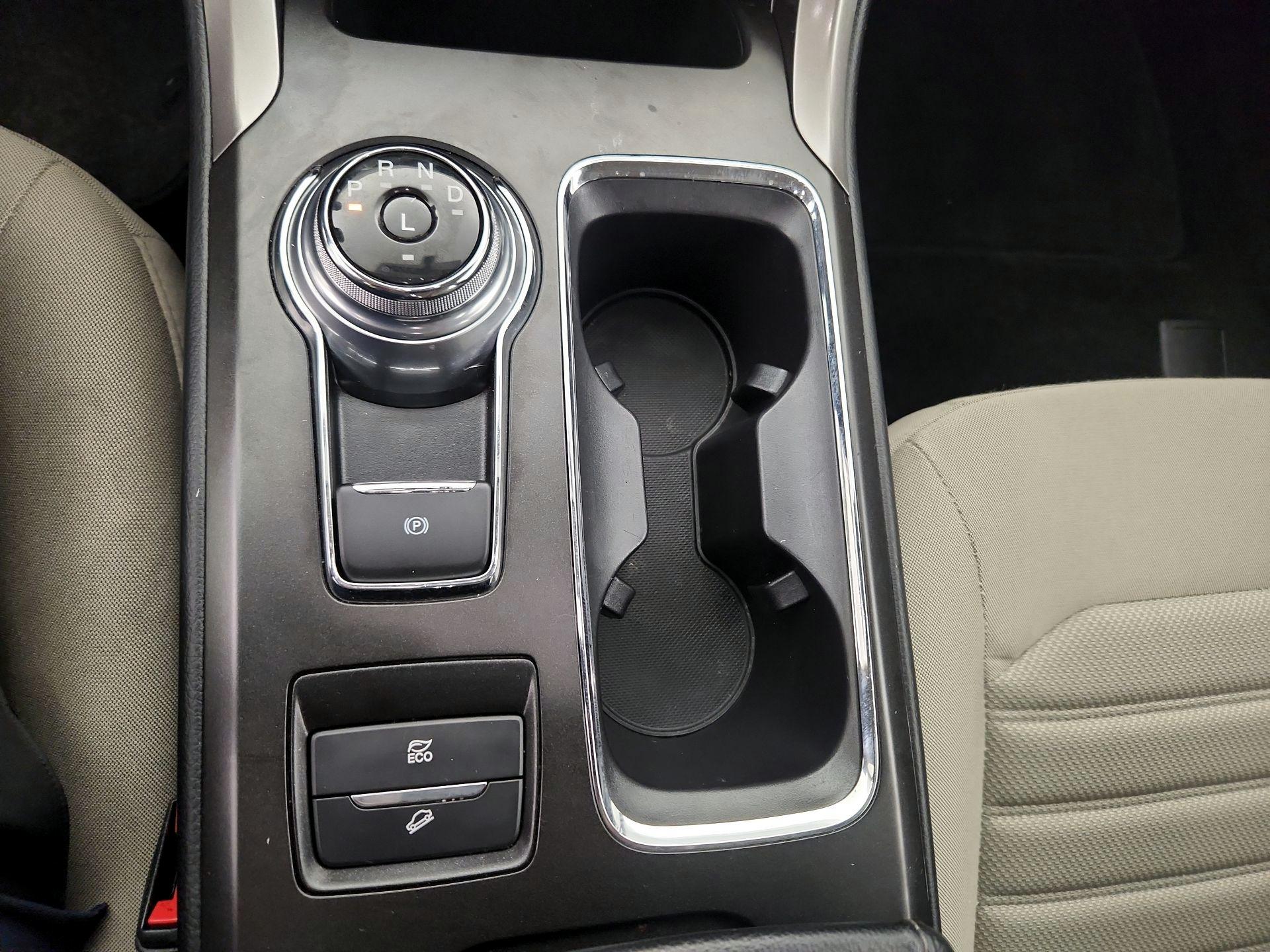 Thumbnail: 2018 Ford Fusion - 17