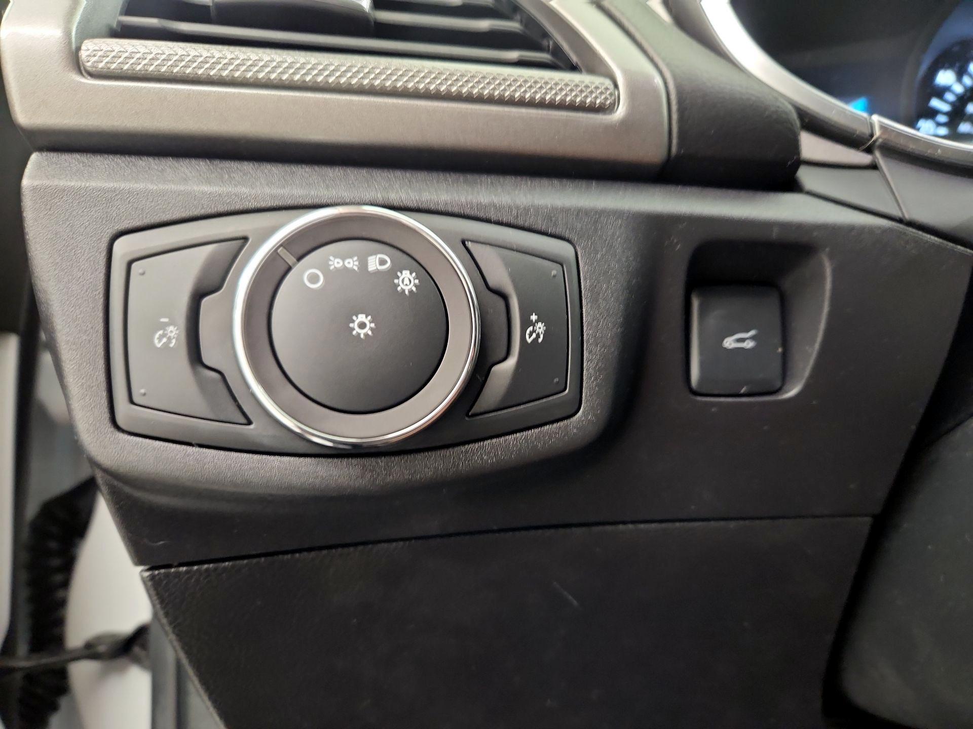 Thumbnail: 2018 Ford Fusion - 13