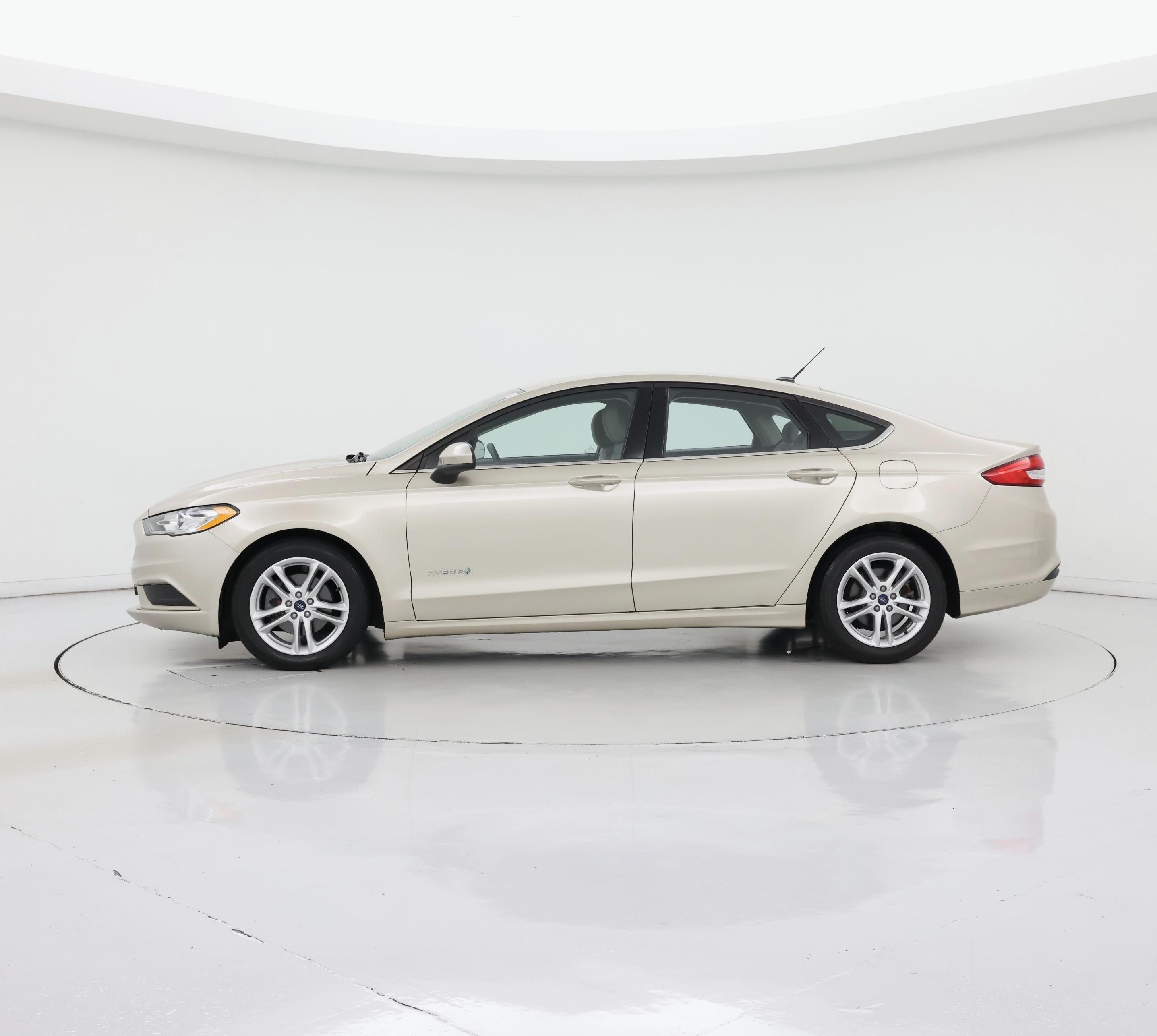 Thumbnail: 2018 Ford Fusion - 3