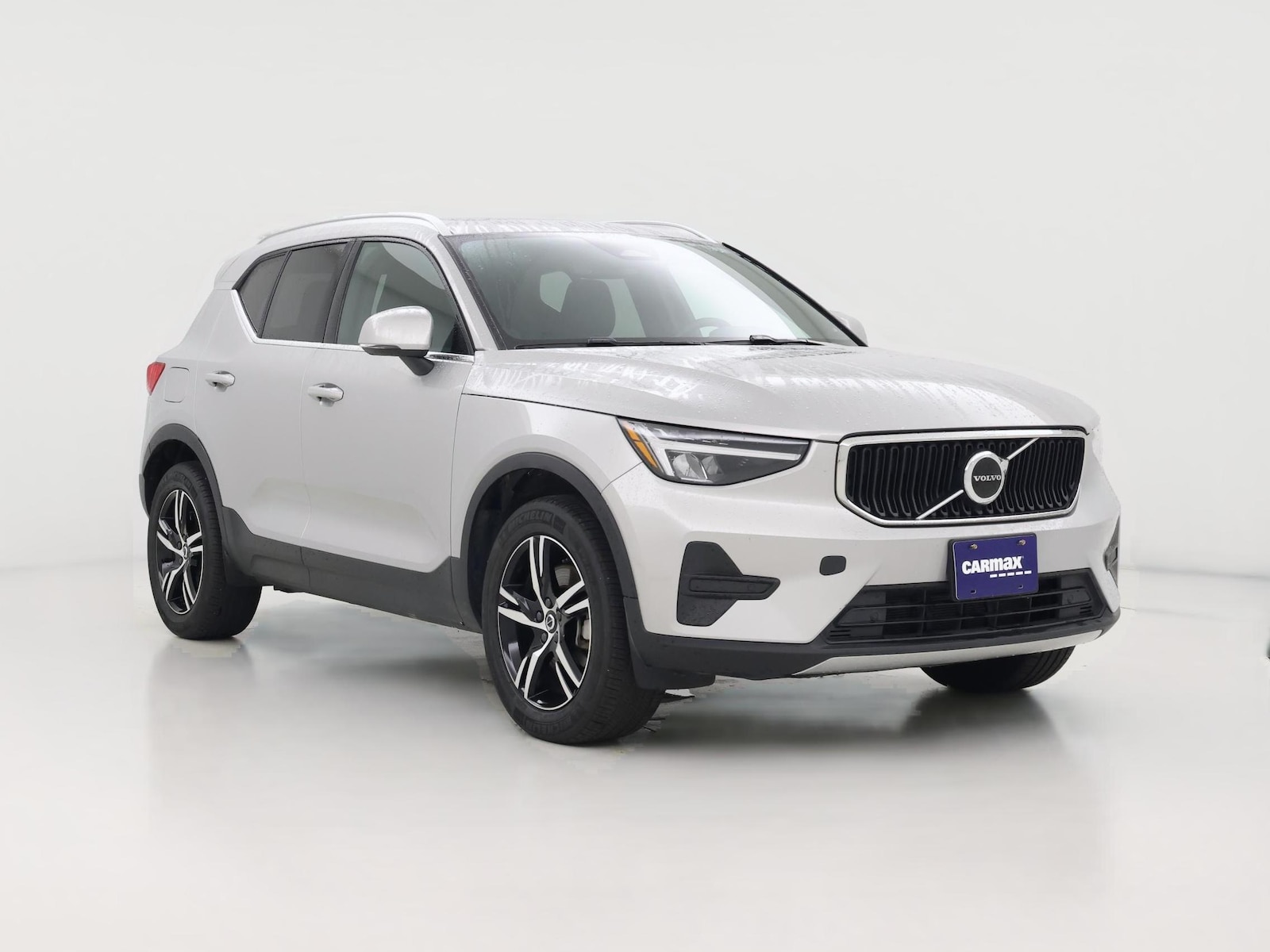 2025 Volvo XC40