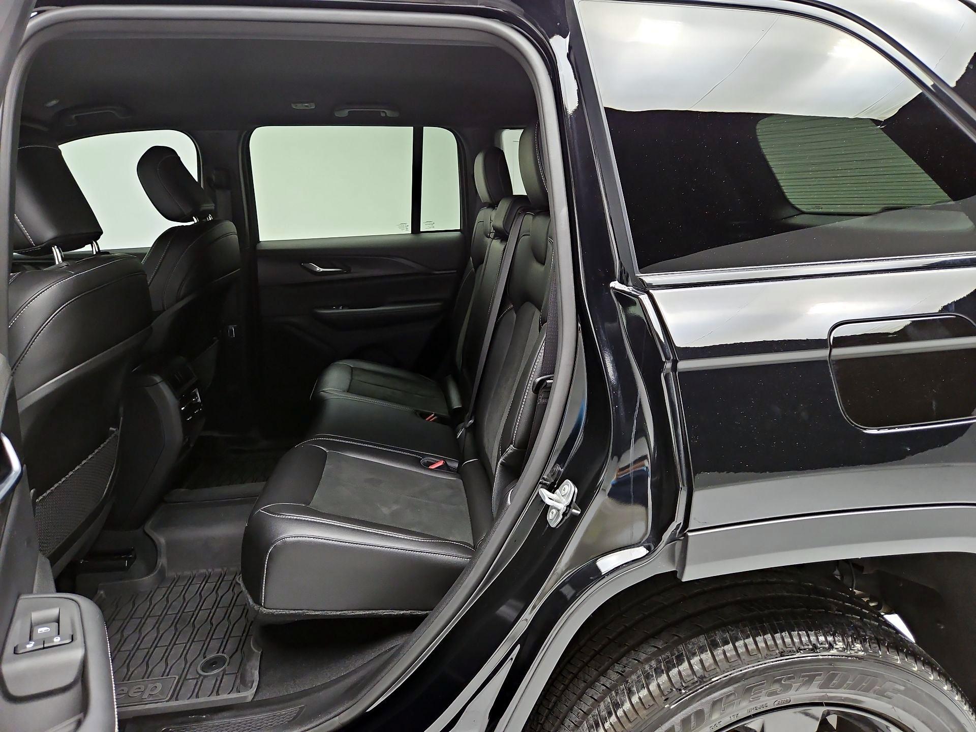 Thumbnail: 2025 Jeep Grand Cherokee - 19
