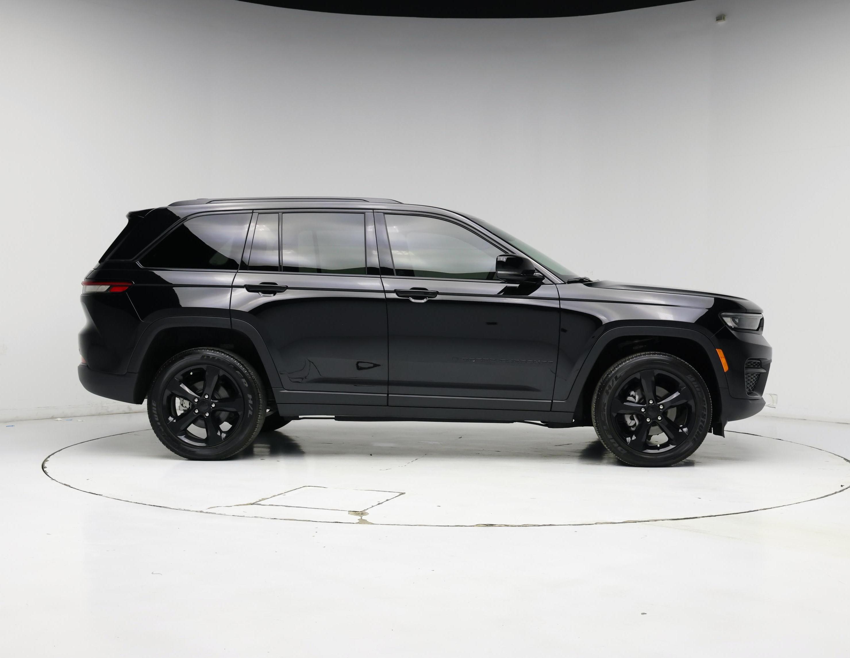Thumbnail: 2025 Jeep Grand Cherokee - 7