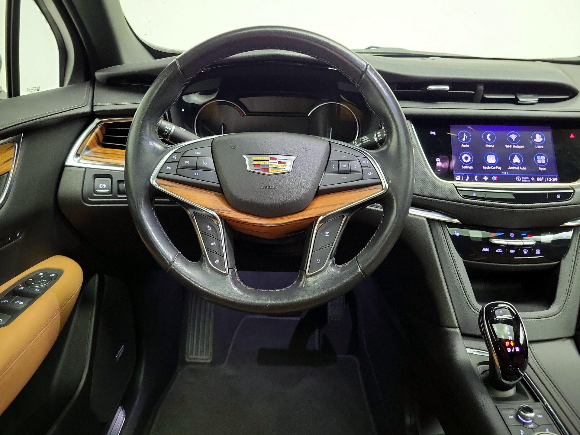 Thumbnail: 2022 Cadillac XT5 - 10