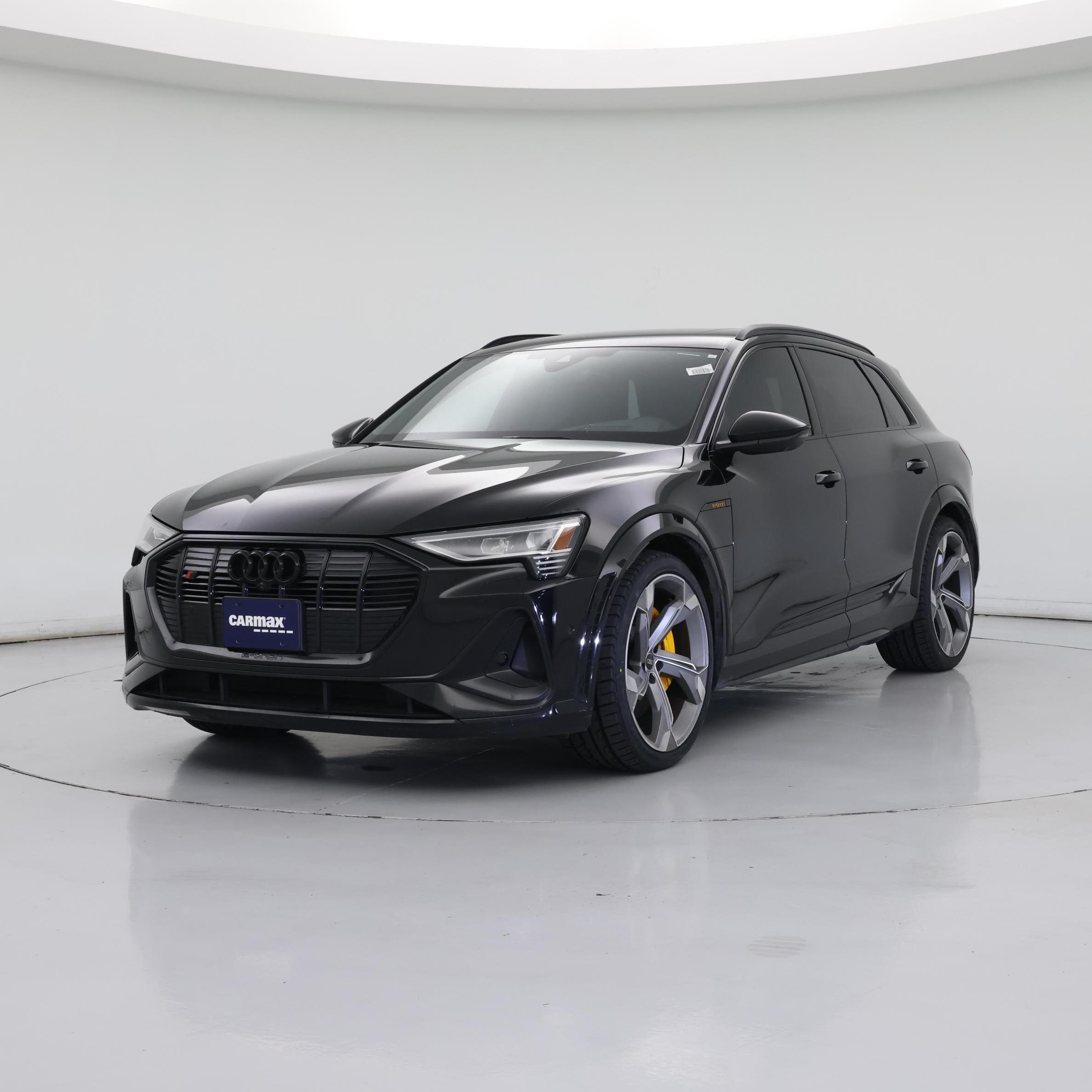 Thumbnail: 2022 Audi e-tron S - 4