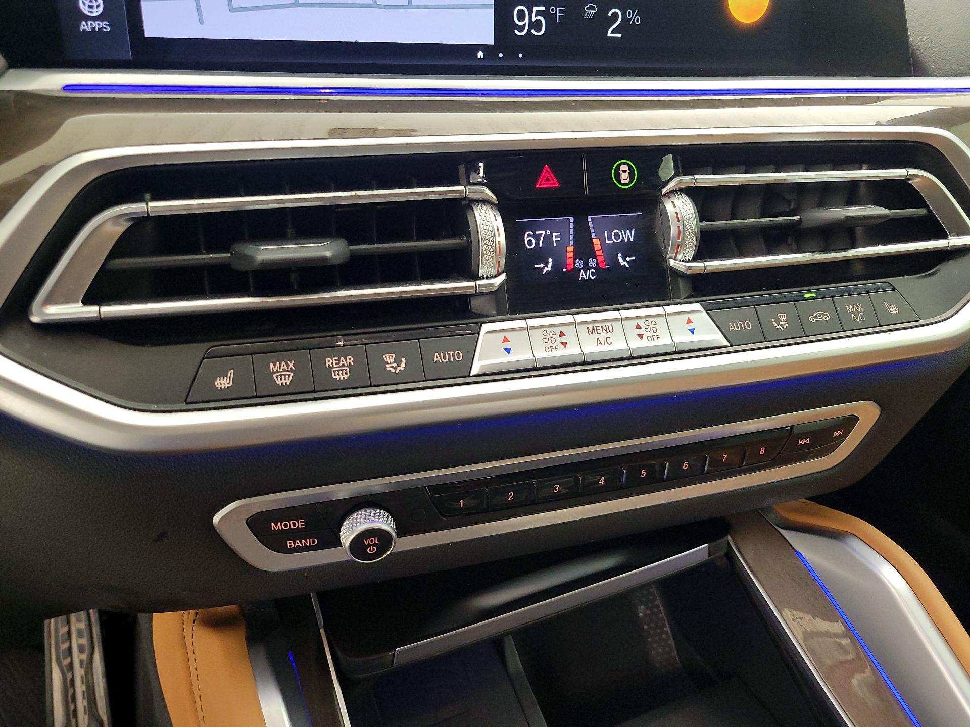 Thumbnail: 2023 BMW X6 - 17