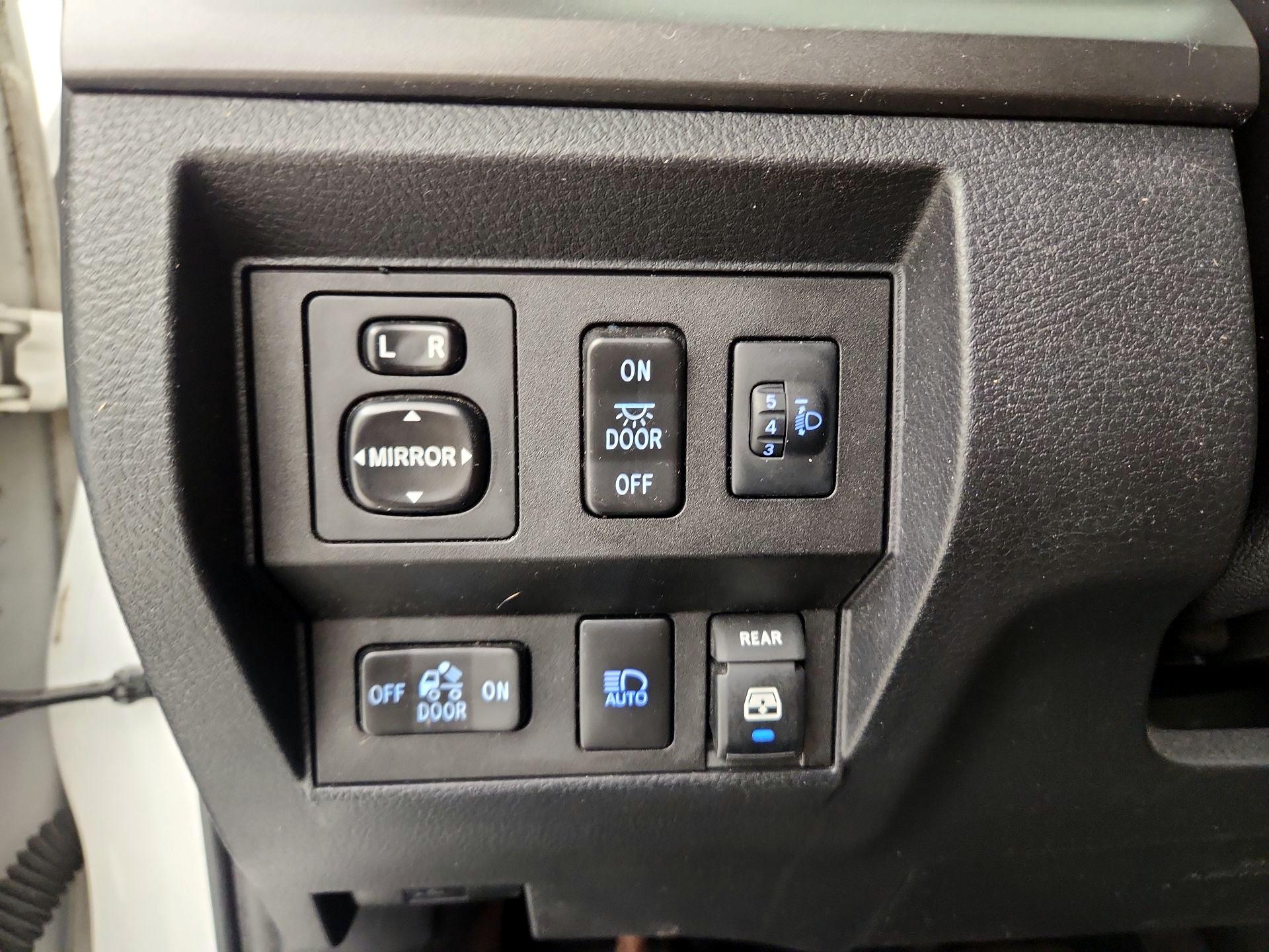 Thumbnail: 2018 Toyota Tundra - 13