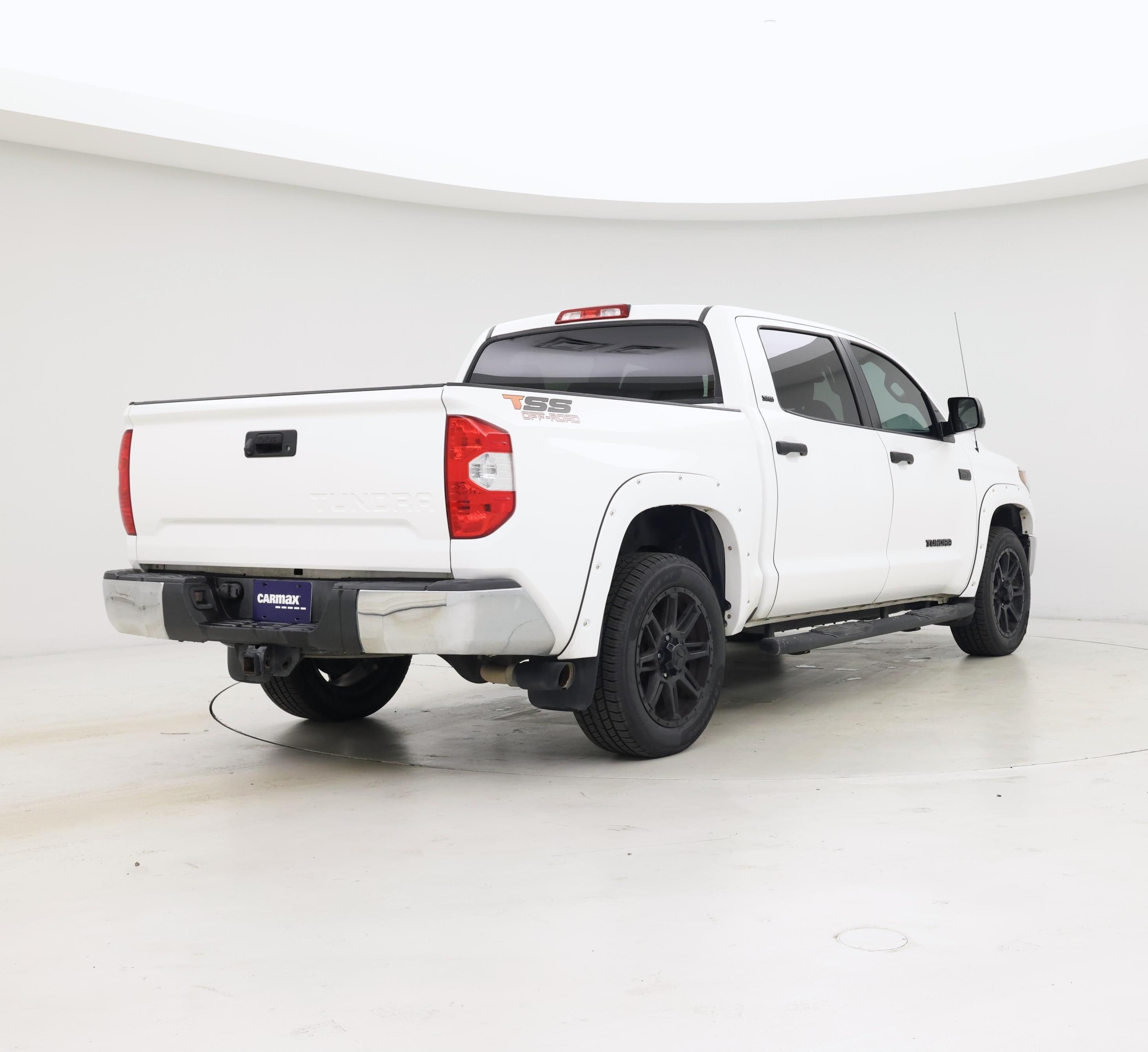 Thumbnail: 2018 Toyota Tundra - 8