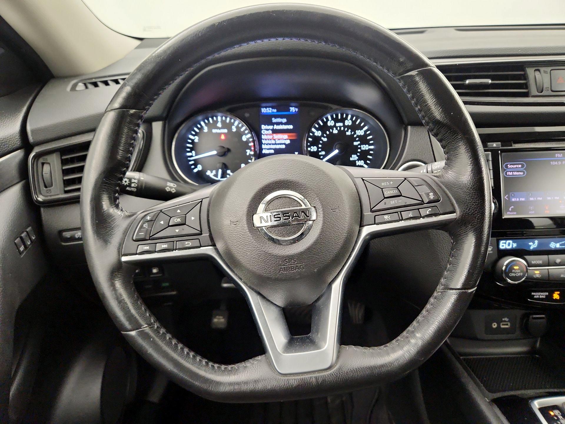 Thumbnail: 2018 Nissan Rogue - 10