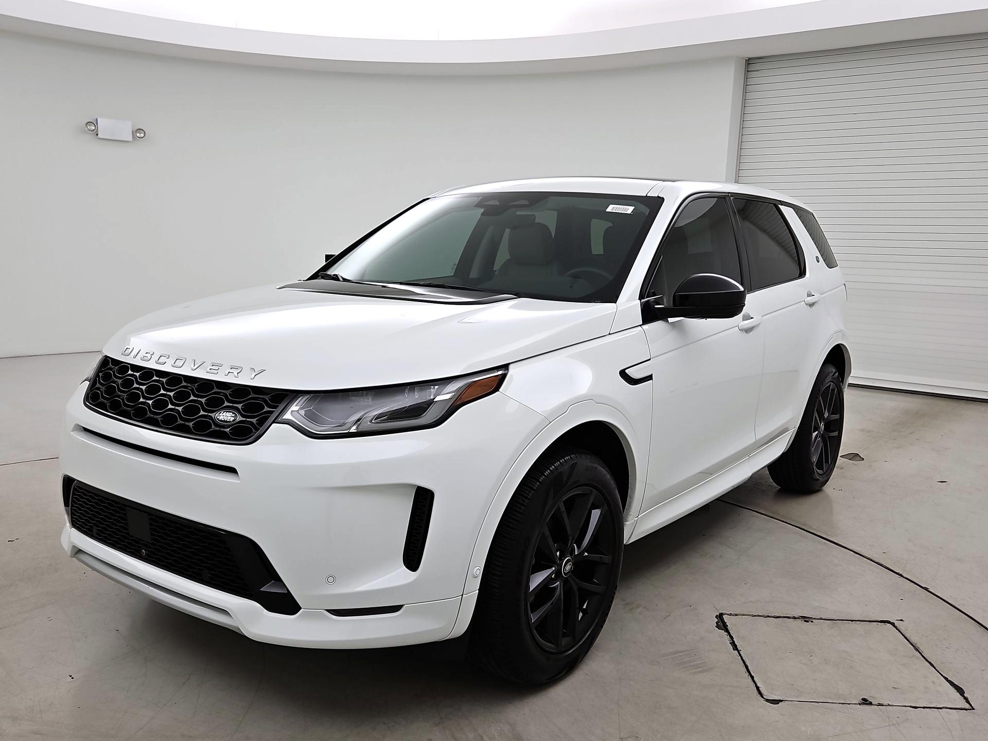 Thumbnail: 2025 Land Rover Discovery Sport - 3