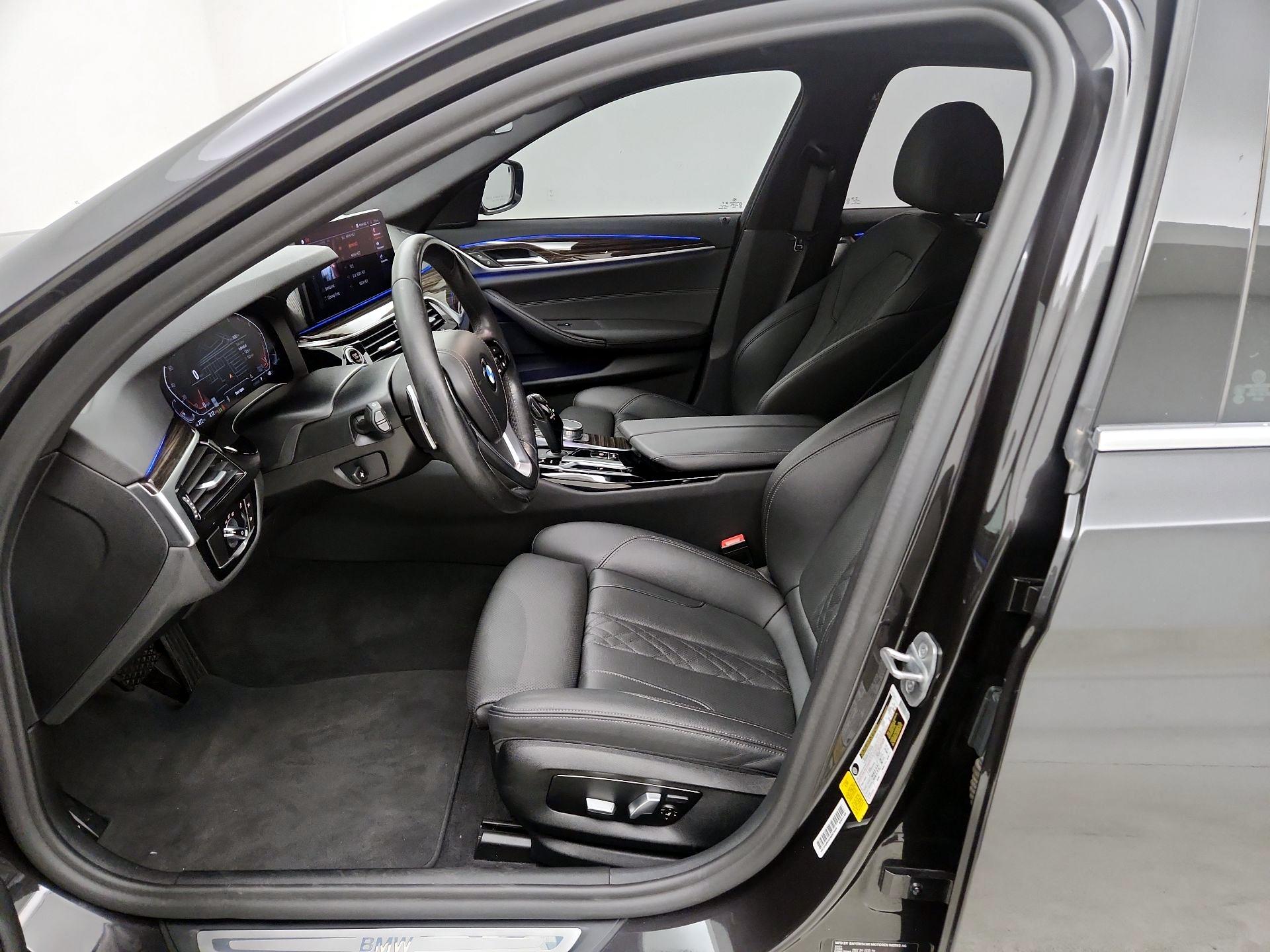 Thumbnail: 2021 BMW 5 Series - 11