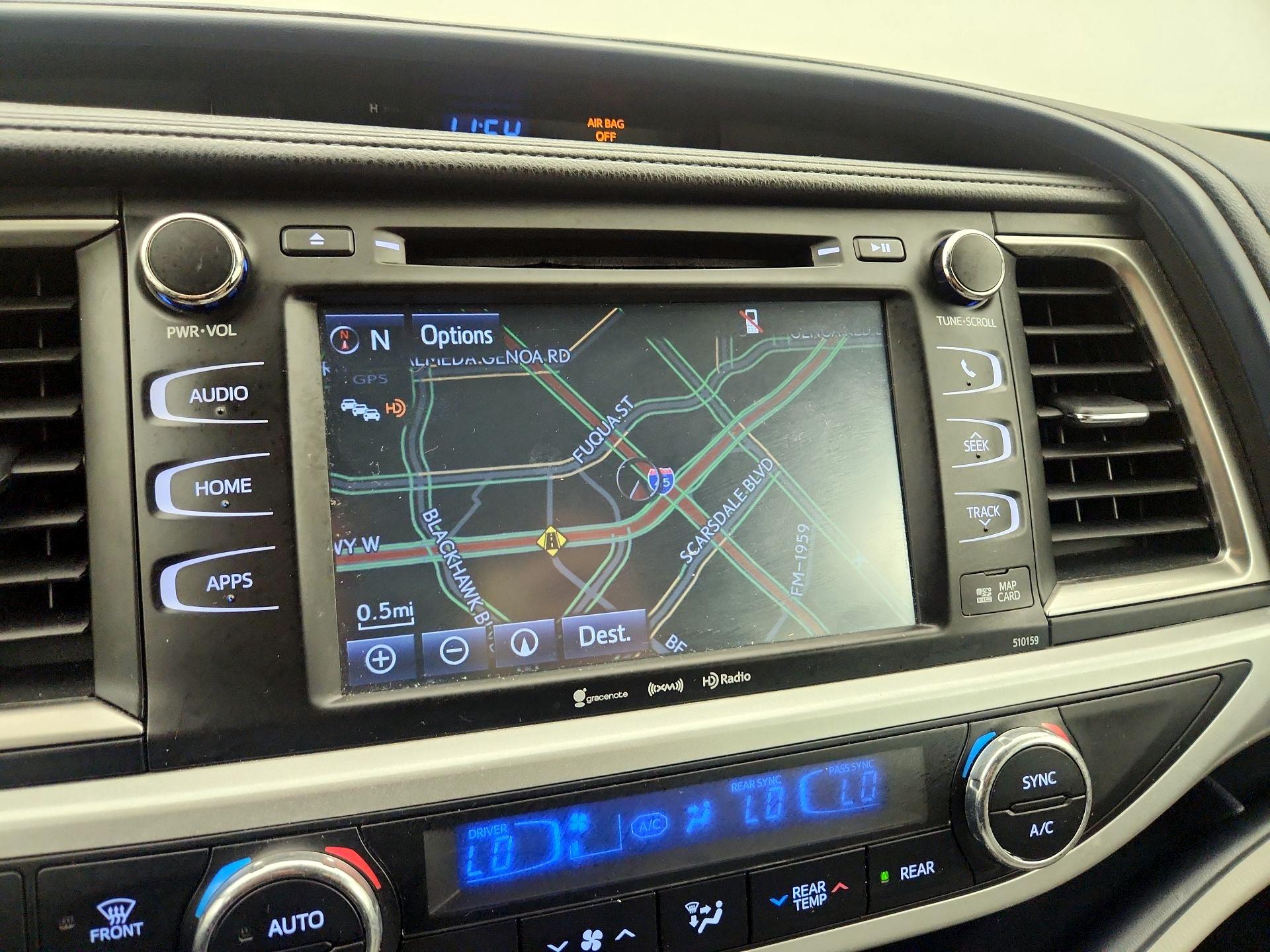 Thumbnail: 2016 Toyota Highlander - 14