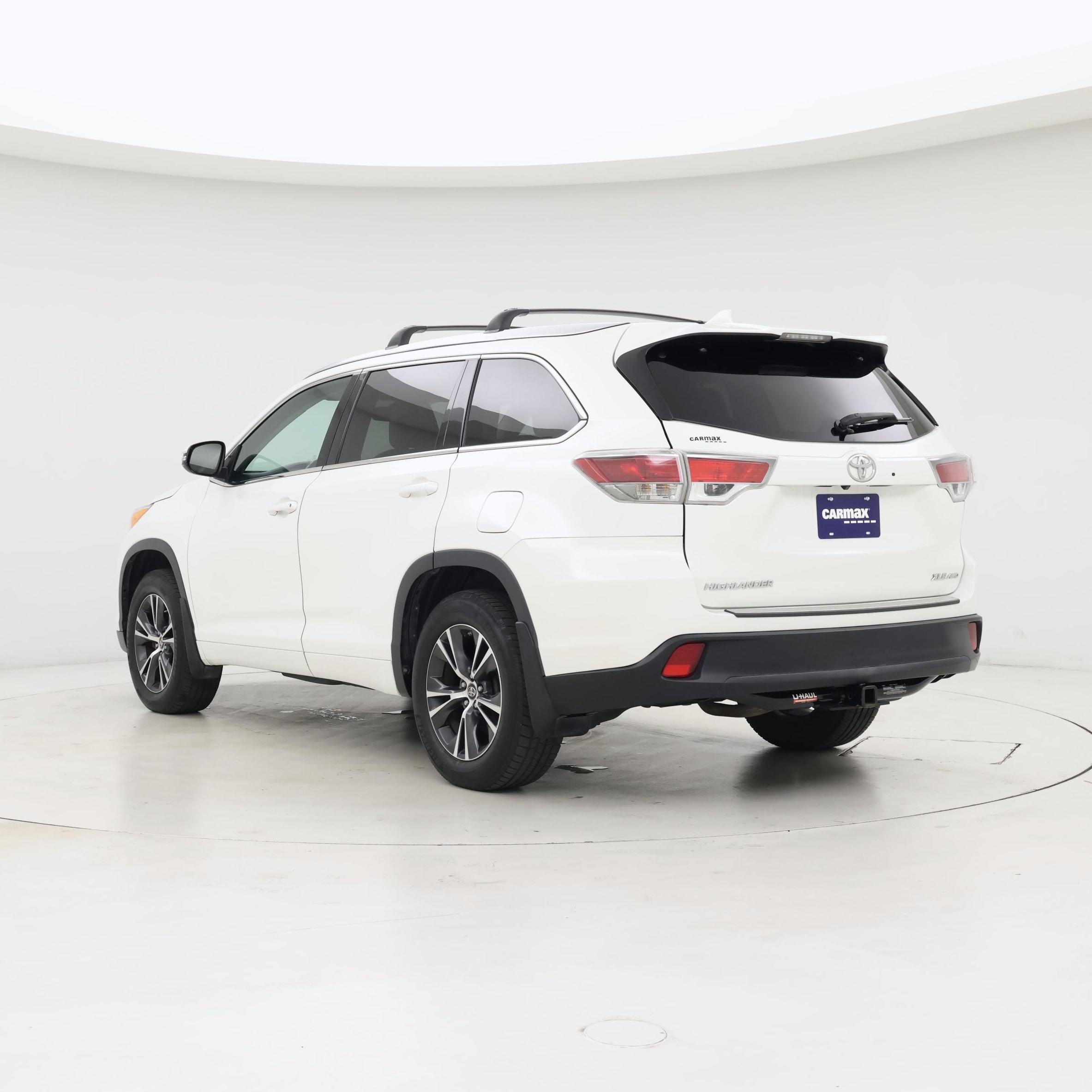 Thumbnail: 2016 Toyota Highlander - 2