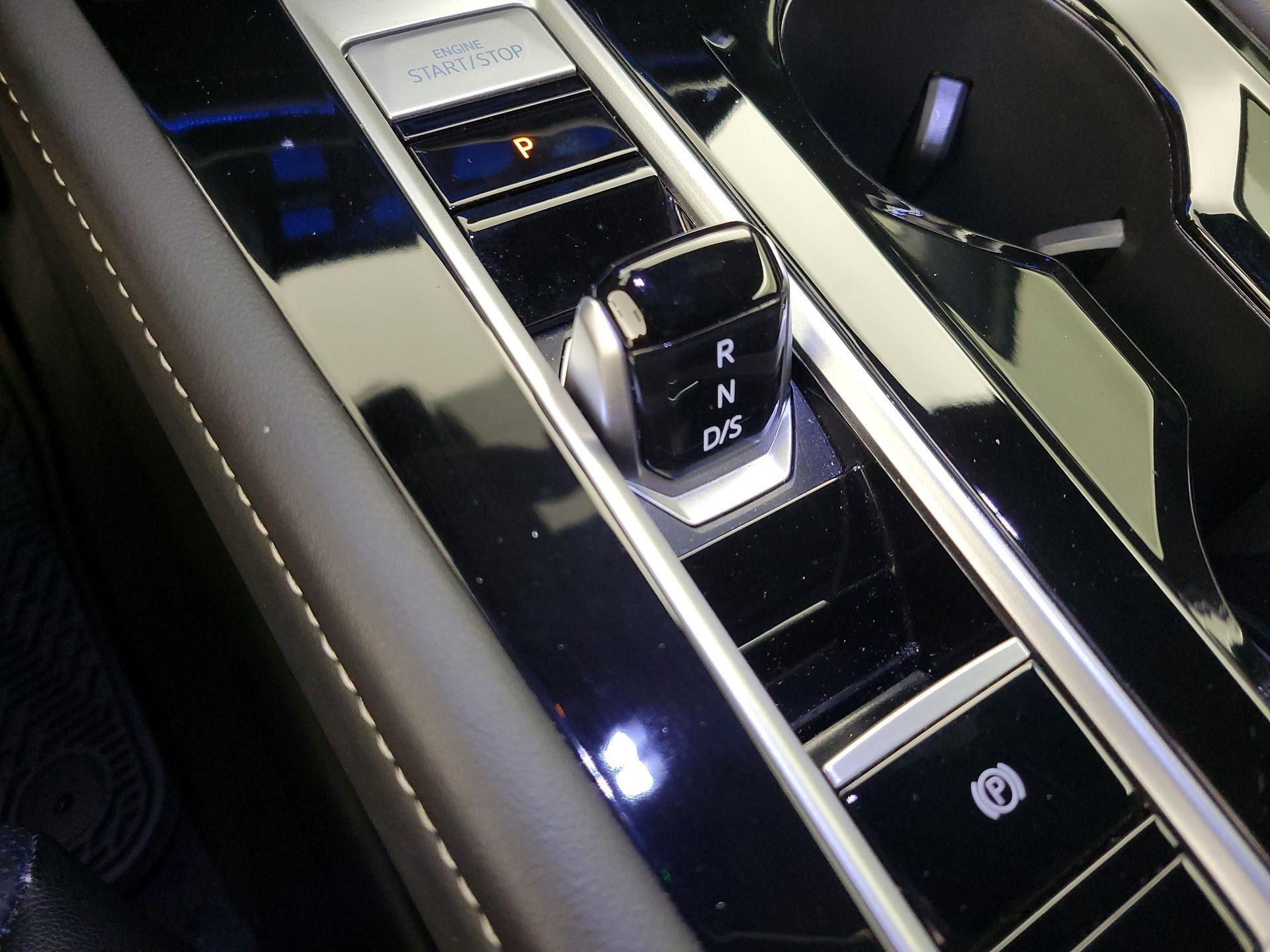 Thumbnail: 2024 Volkswagen Atlas - 18