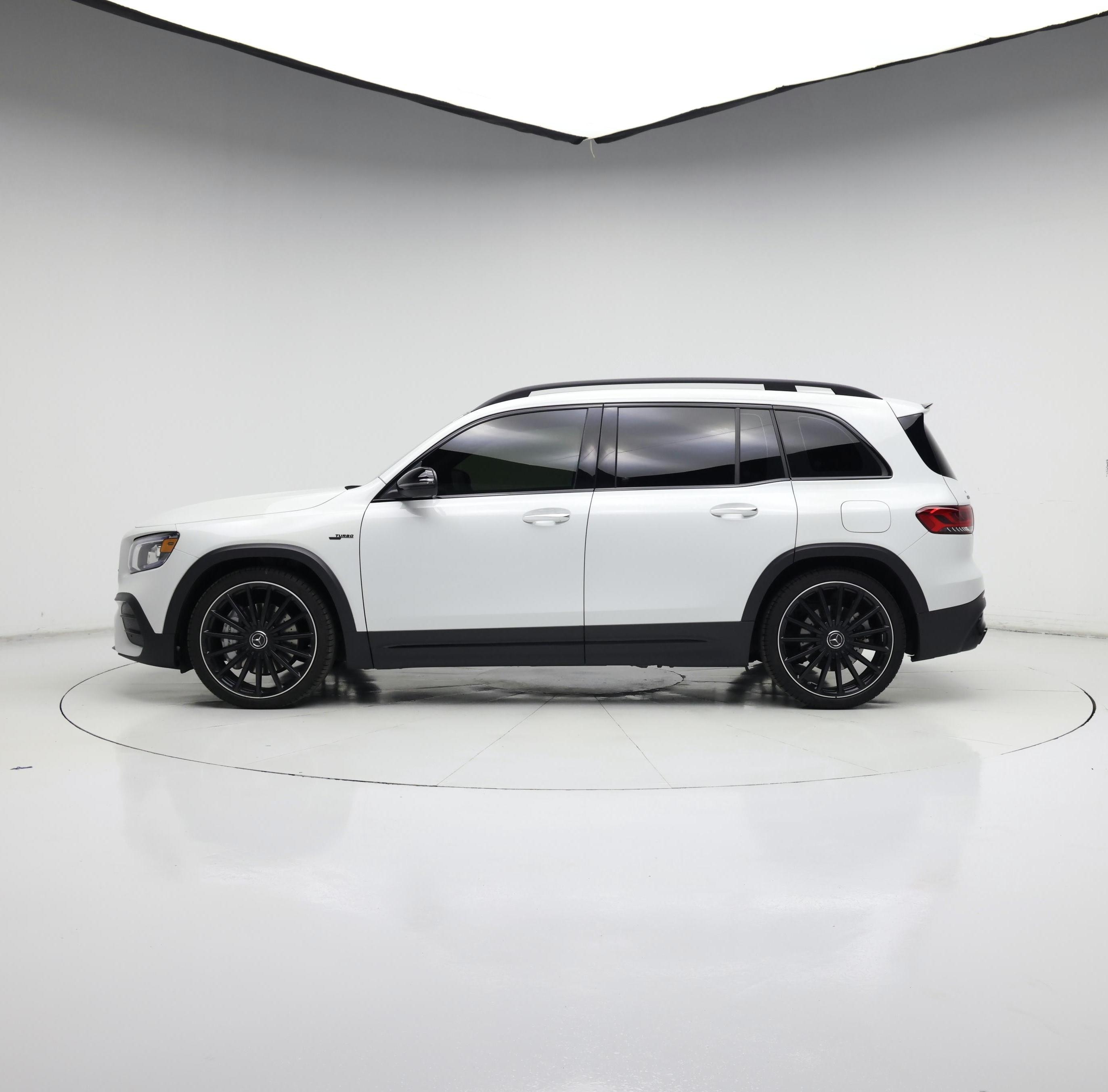 Thumbnail: 2022 Mercedes-Benz GLB - 3