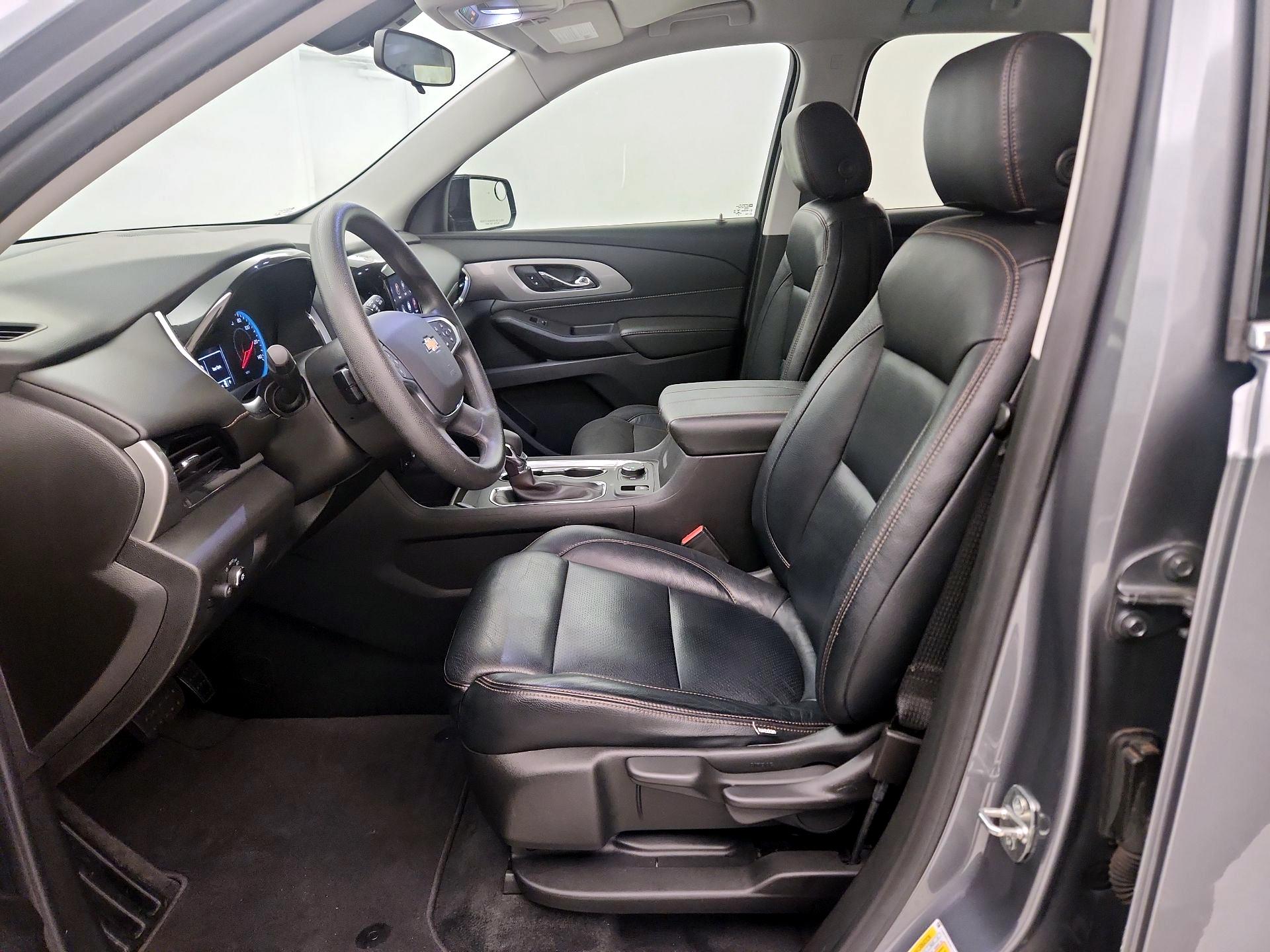 Thumbnail: 2021 Chevrolet Traverse - 11