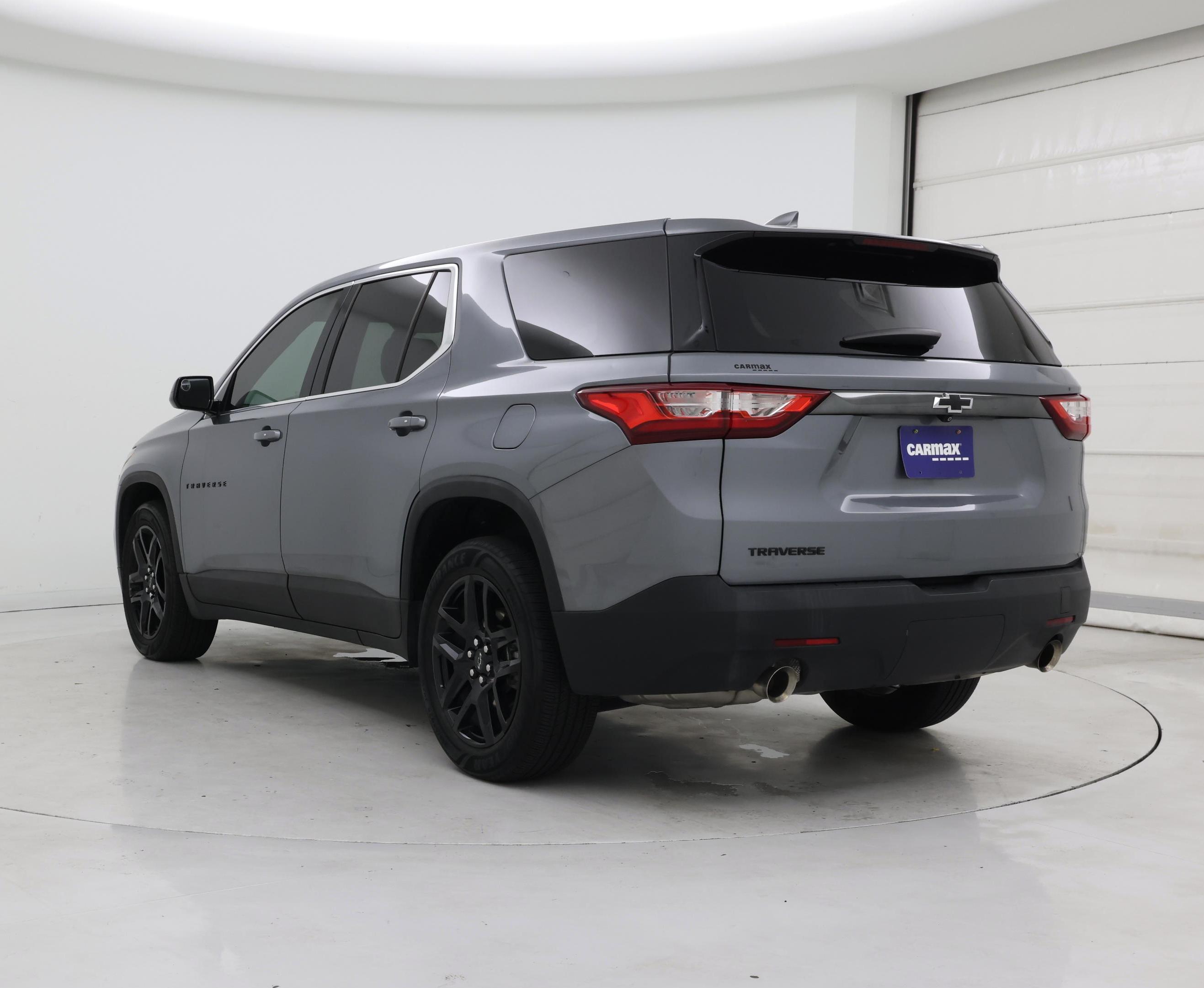 Thumbnail: 2021 Chevrolet Traverse - 2