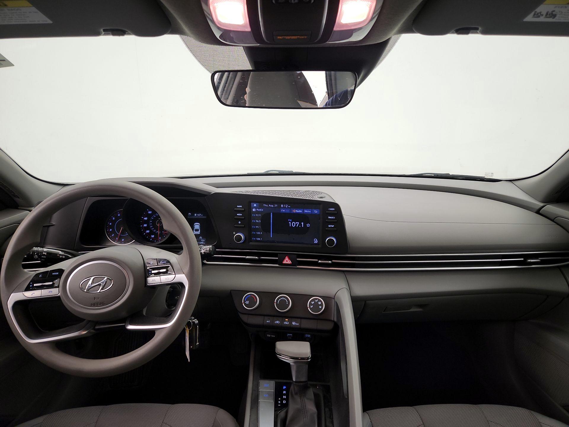 Thumbnail: 2021 Hyundai Elantra - 9
