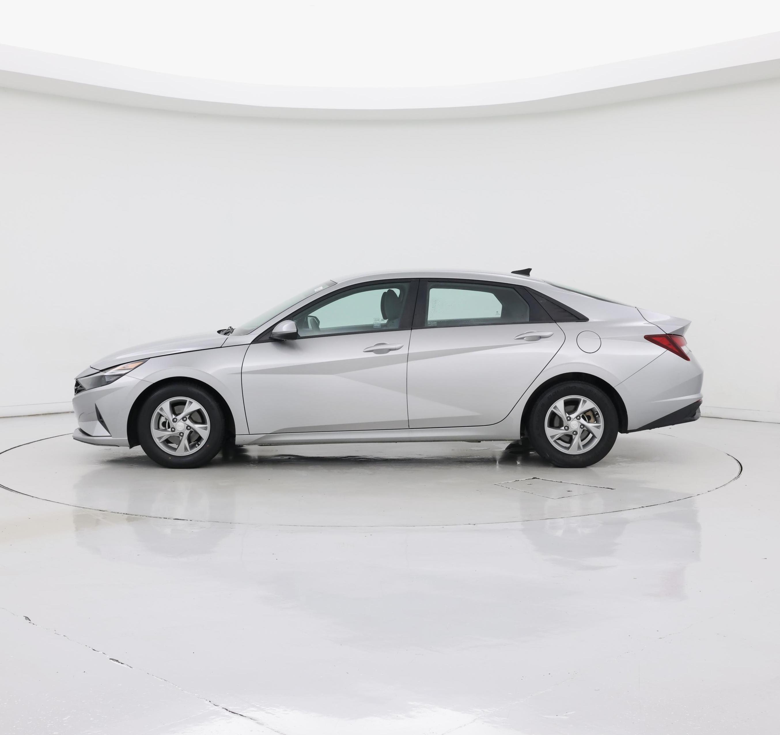 Thumbnail: 2021 Hyundai Elantra - 3