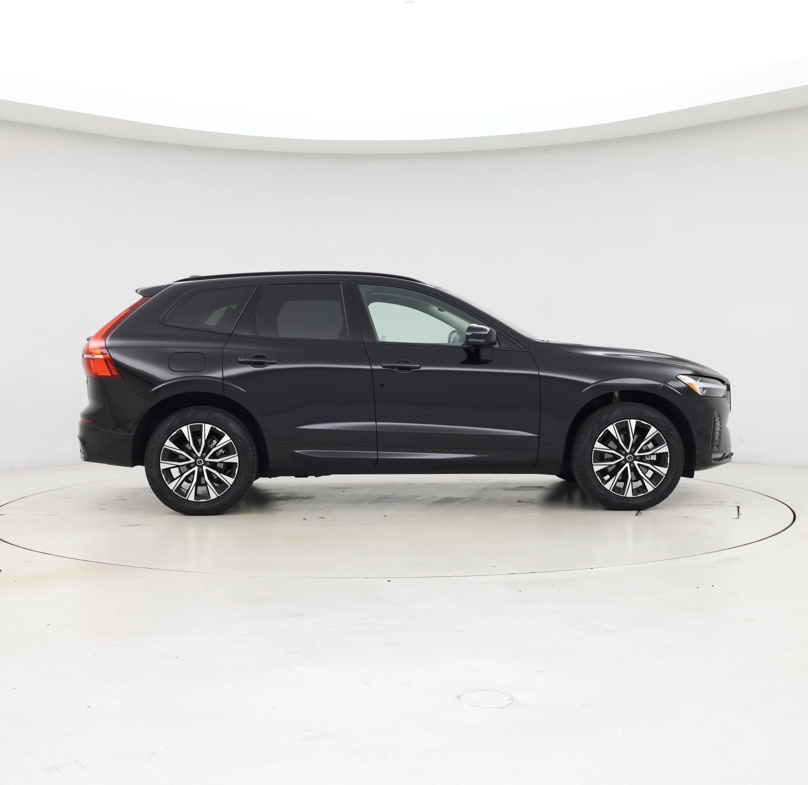 Thumbnail: 2025 Volvo XC60 - 7