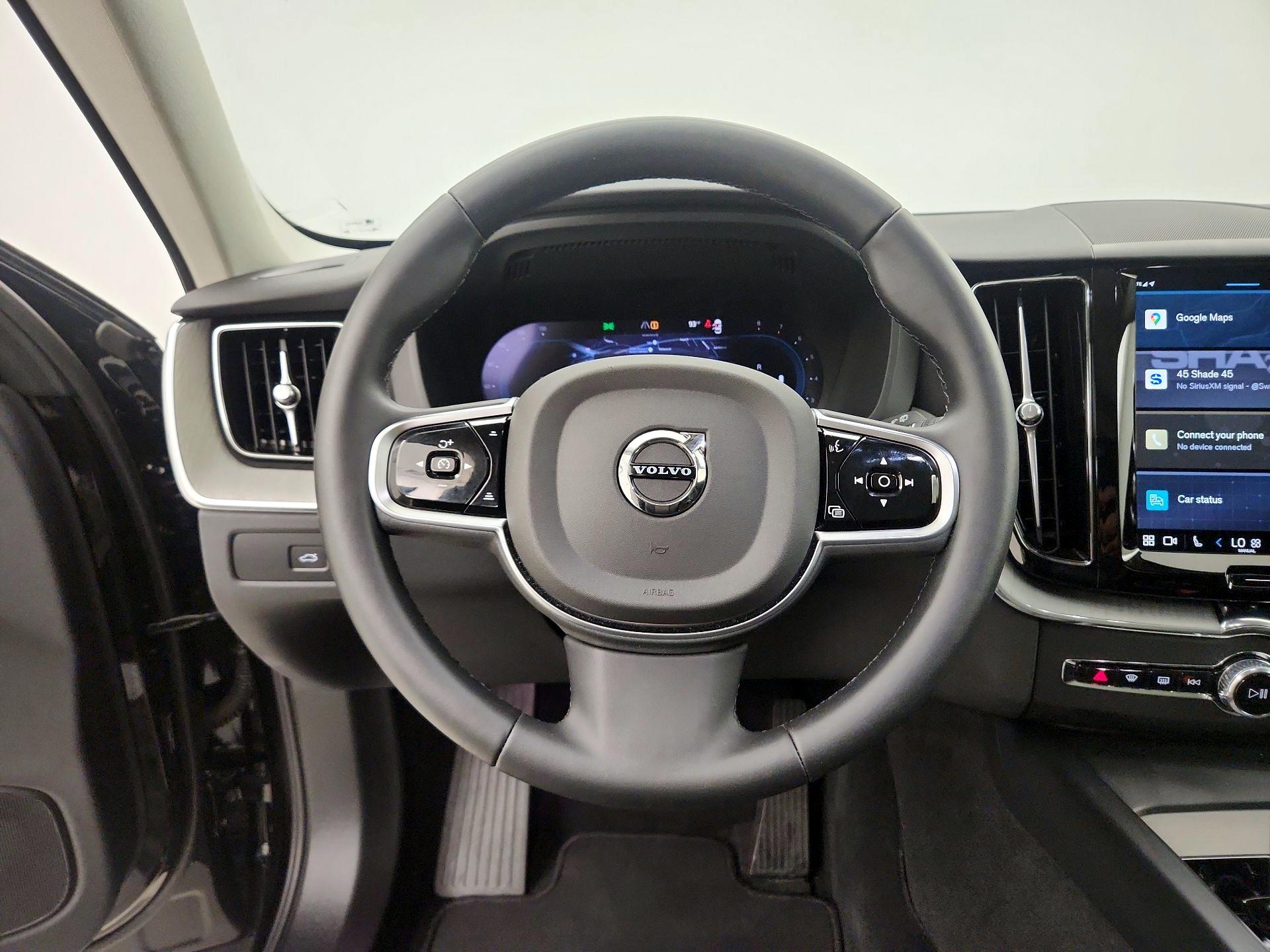 Thumbnail: 2025 Volvo XC60 - 10