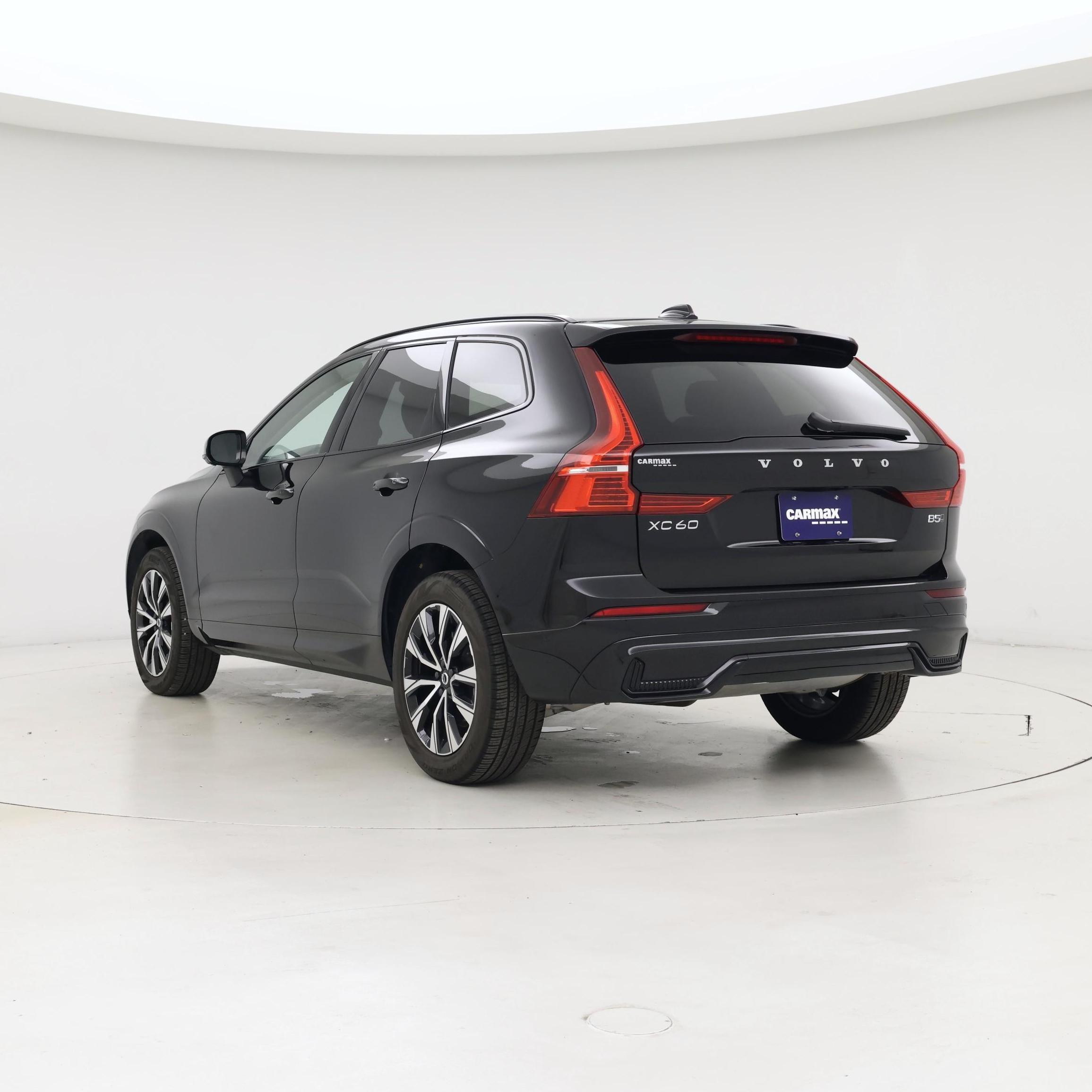 Thumbnail: 2025 Volvo XC60 - 2