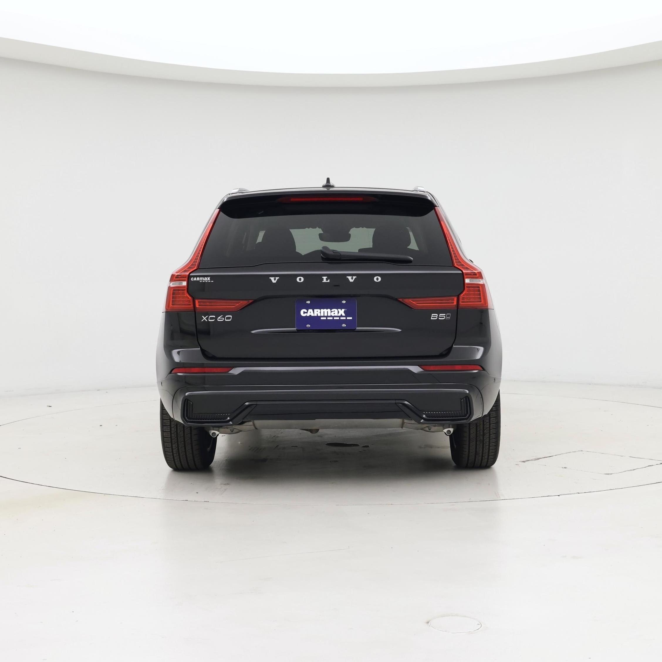 Thumbnail: 2025 Volvo XC60 - 6