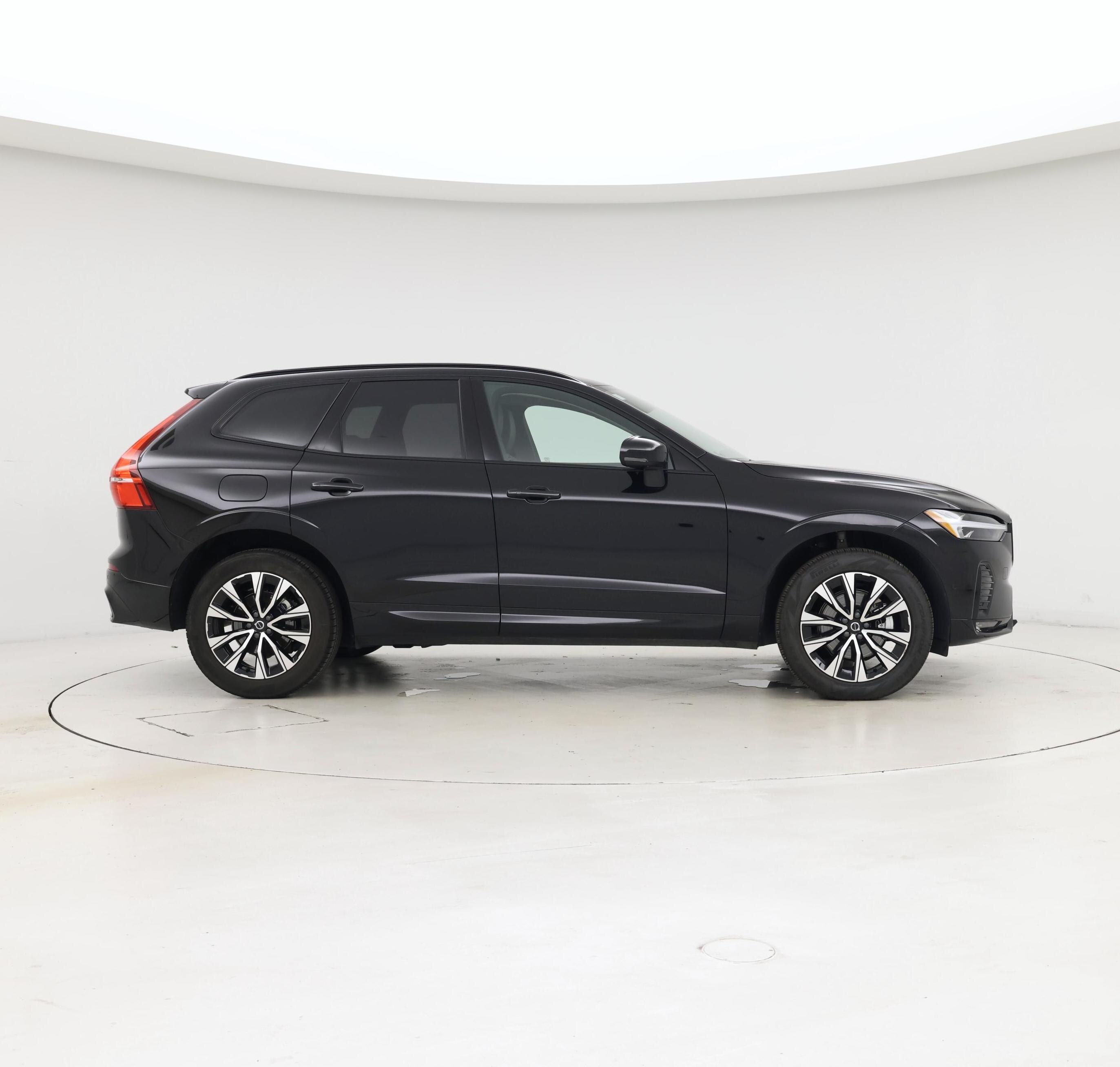 Thumbnail: 2025 Volvo XC60 - 7