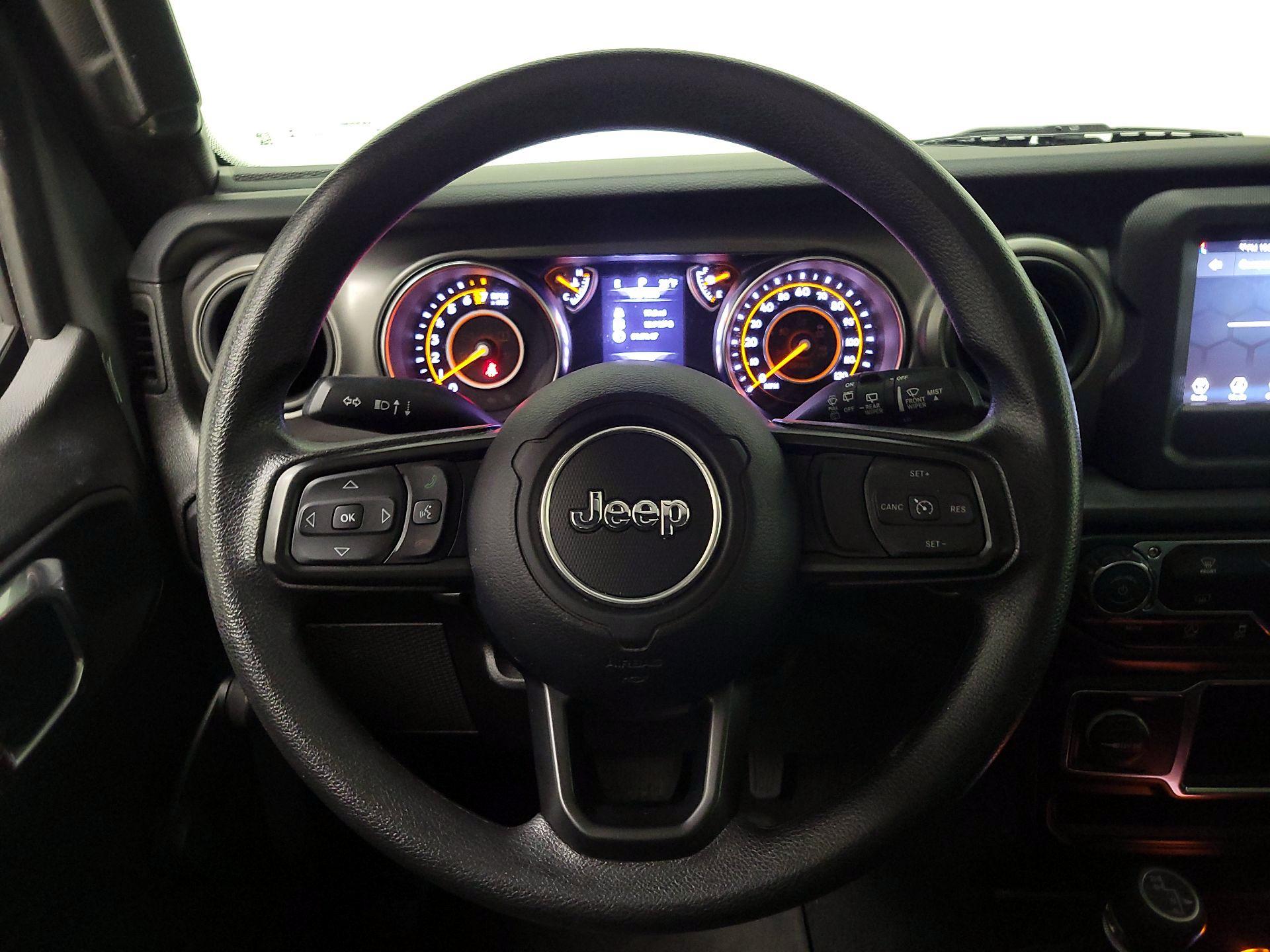 Thumbnail: 2022 Jeep Wrangler - 10