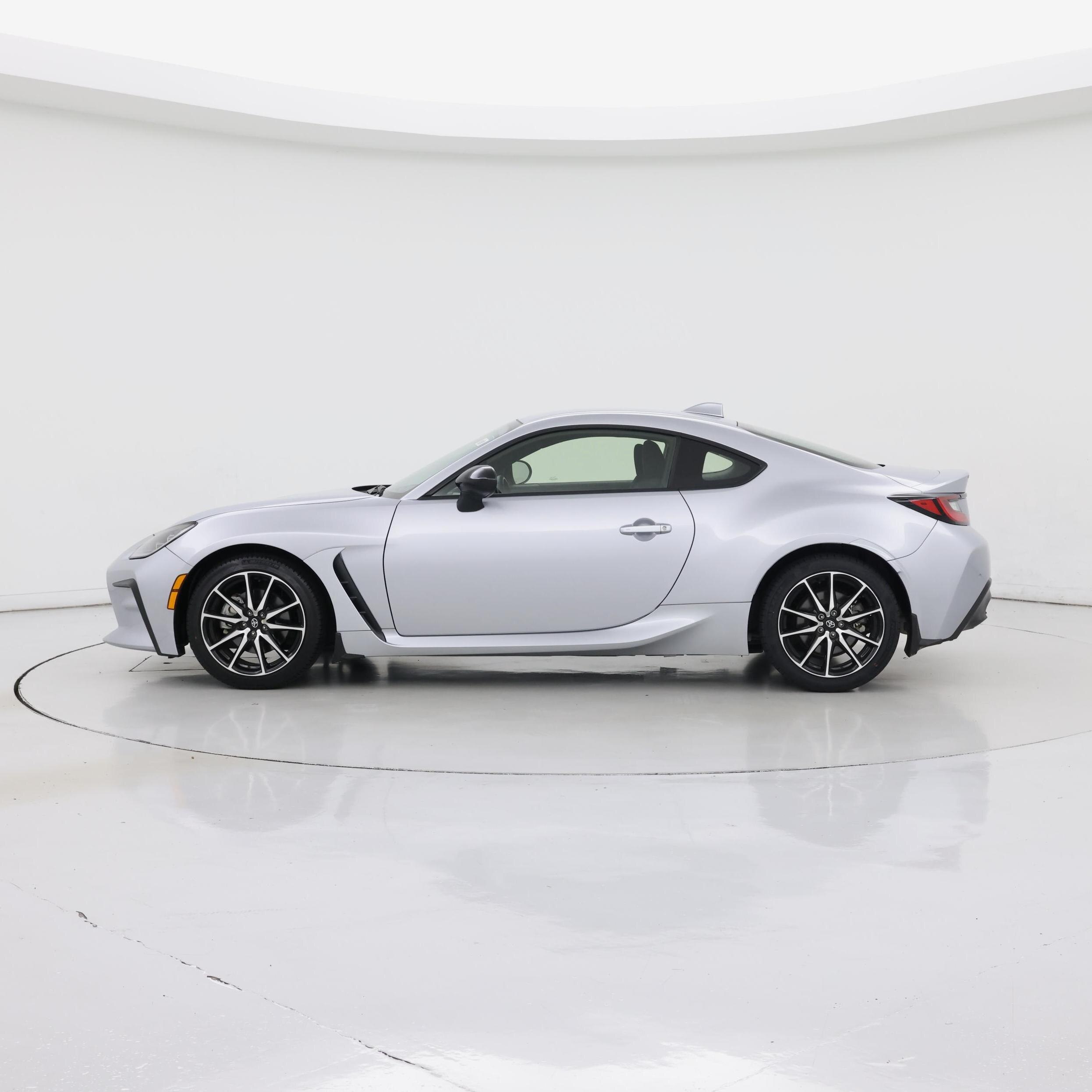 Thumbnail: 2023 Toyota GR86 - 3