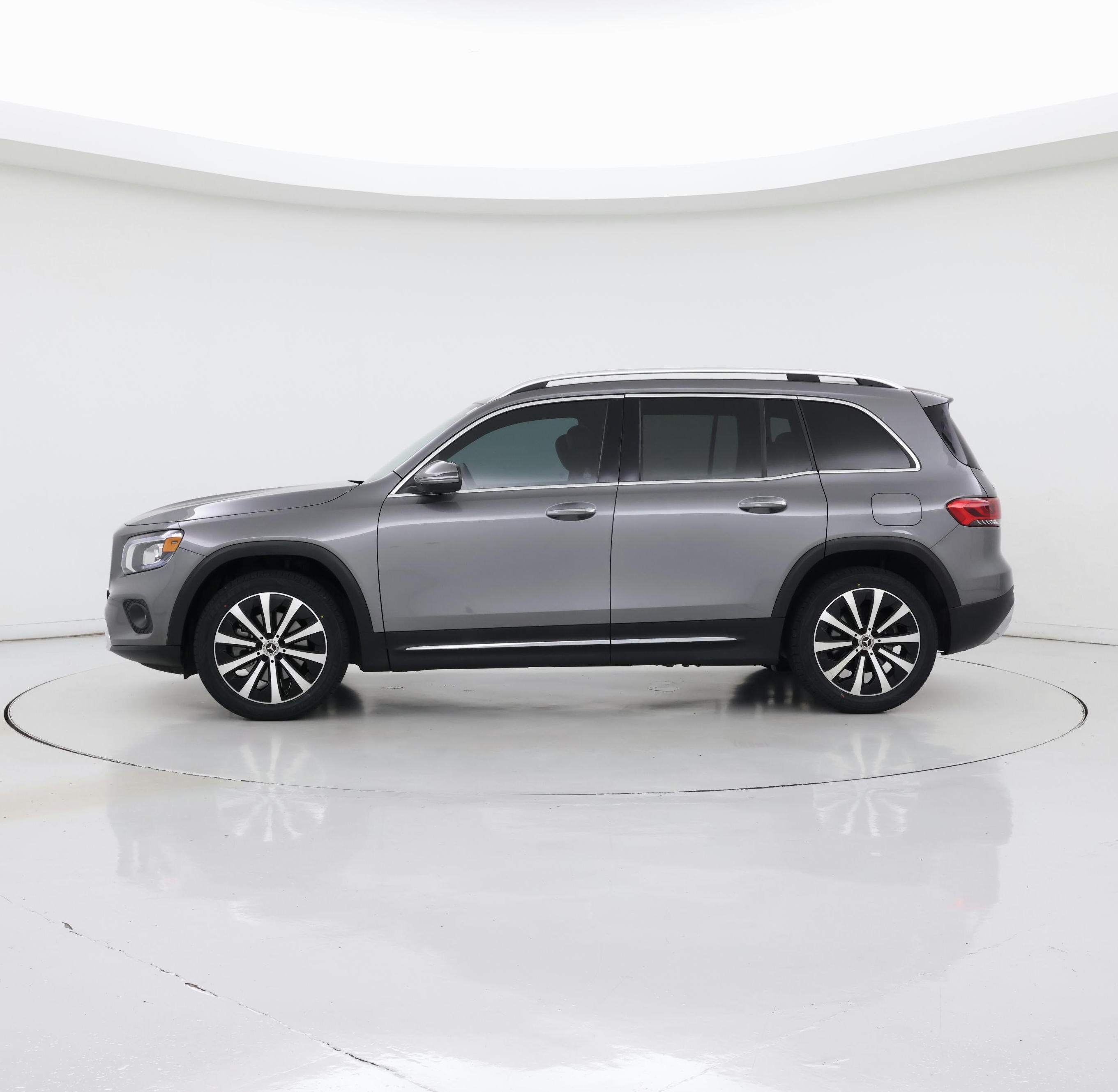 Thumbnail: 2022 Mercedes-Benz GLB - 3
