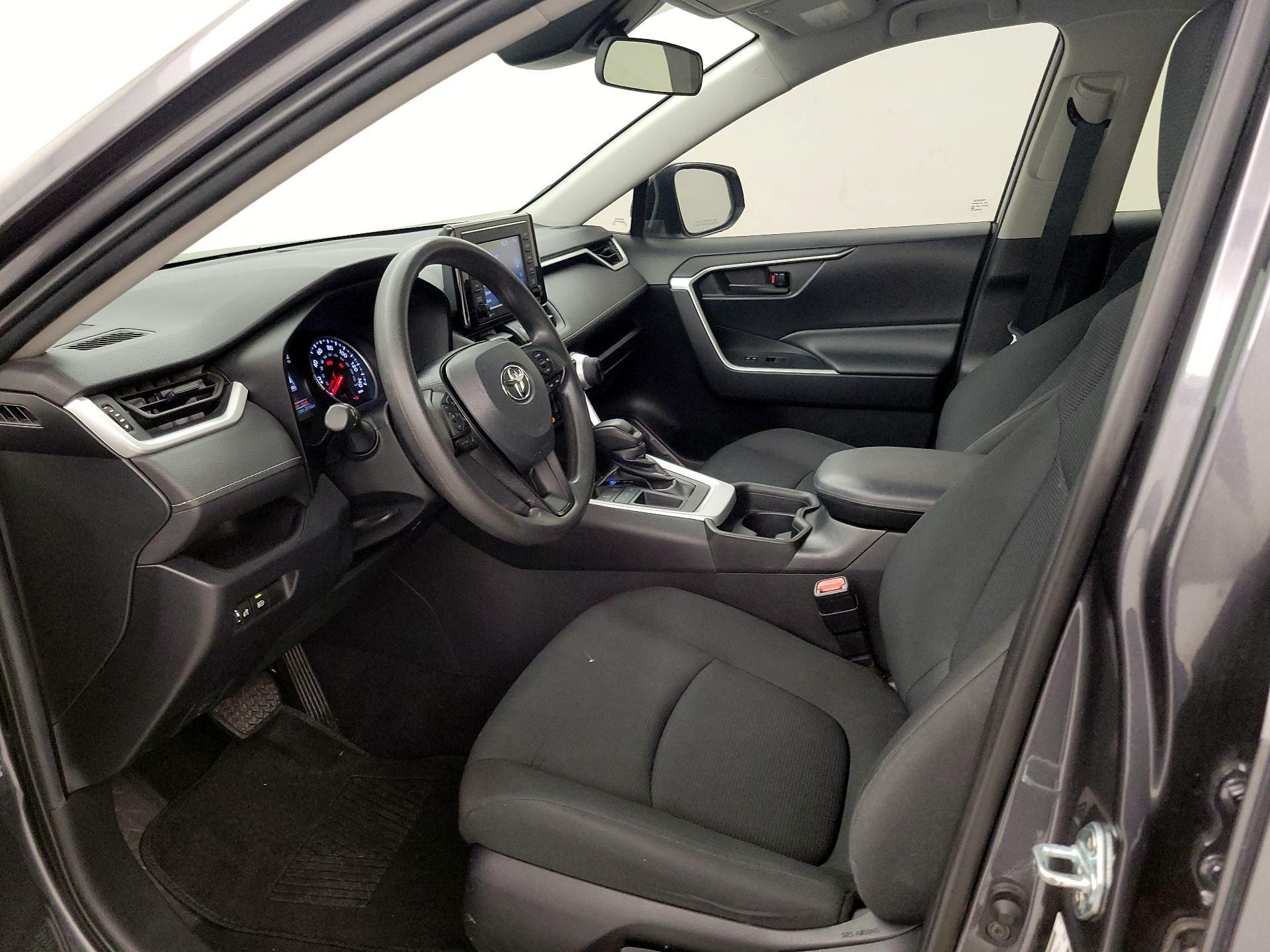 Thumbnail: 2021 Toyota RAV4 - 11