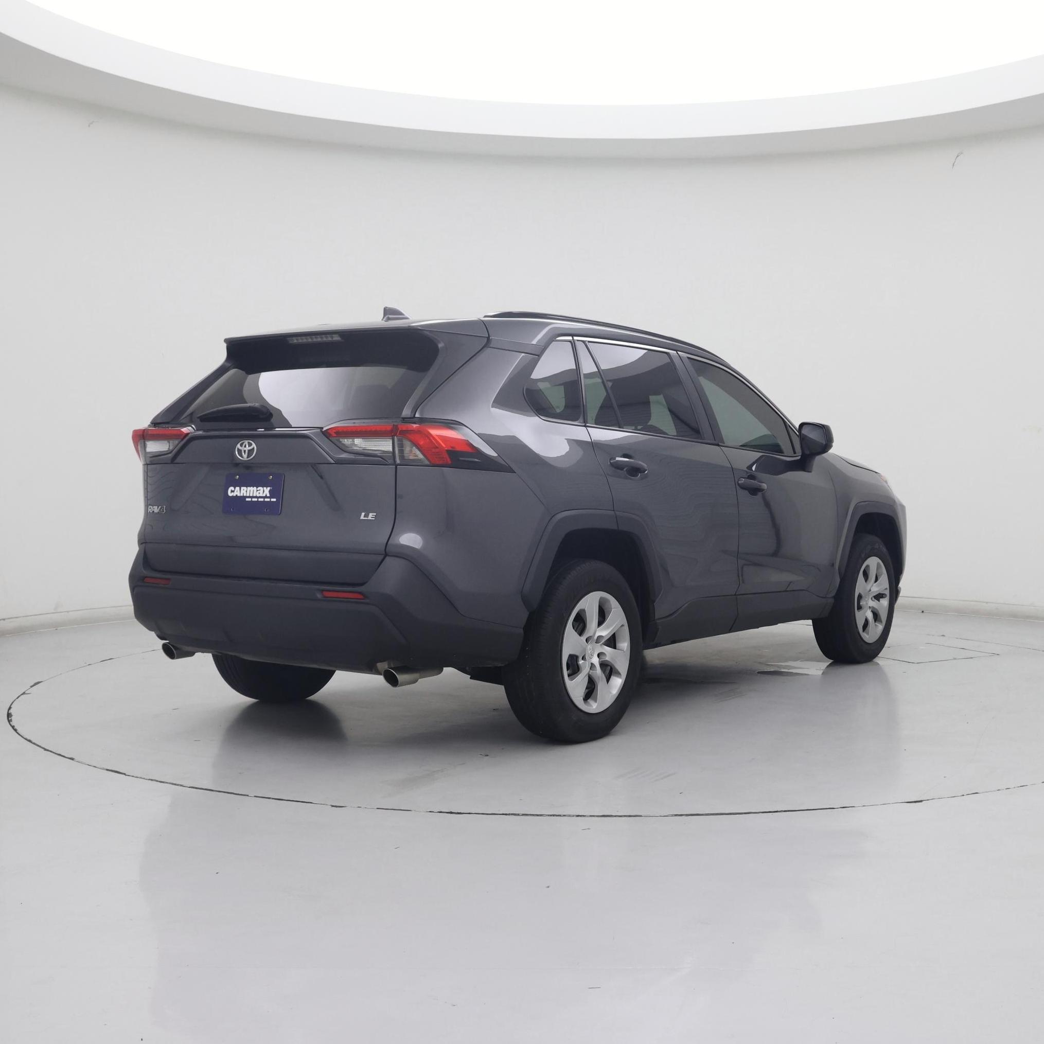 Thumbnail: 2021 Toyota RAV4 - 8