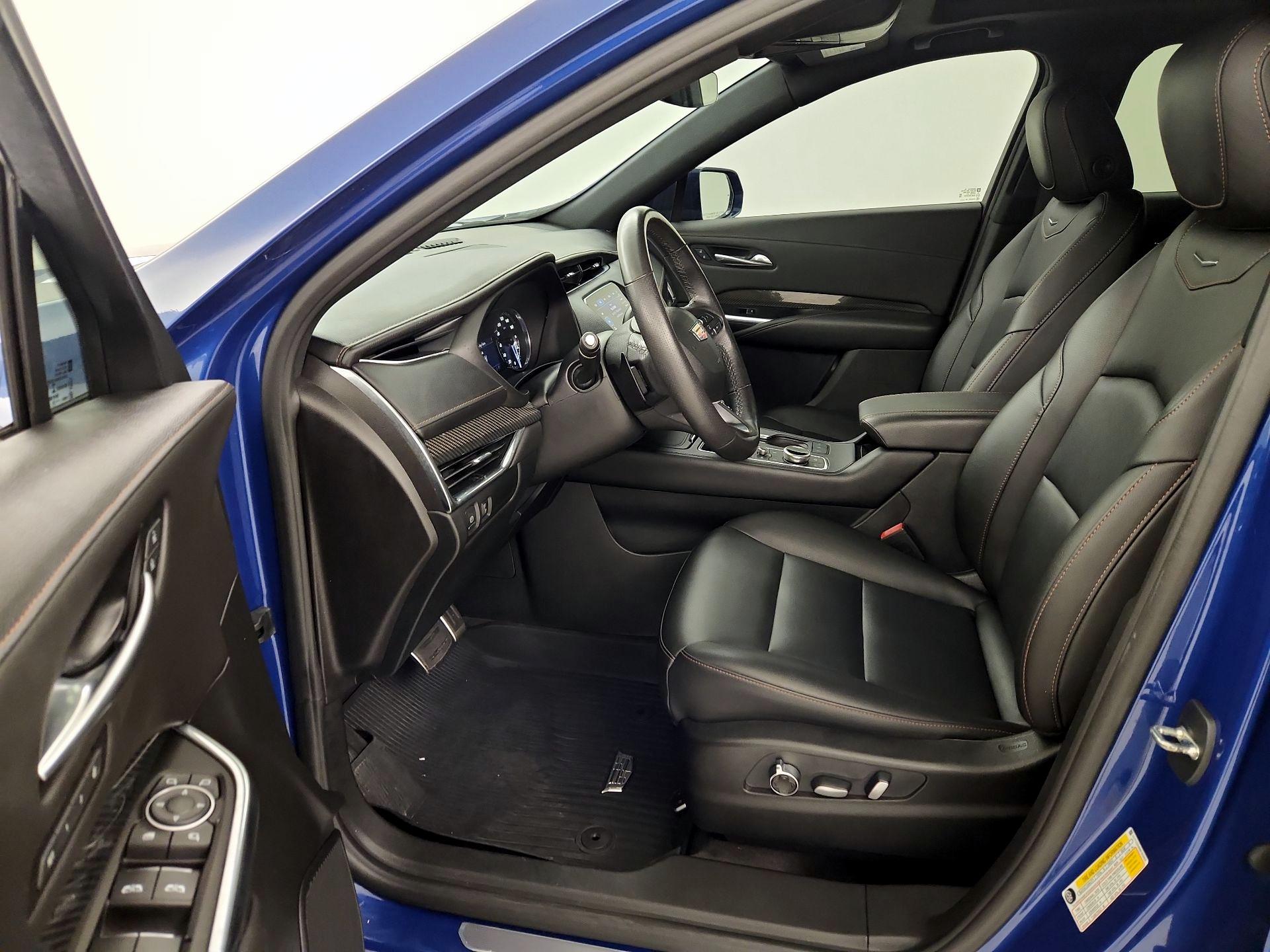 Thumbnail: 2021 Cadillac XT4 - 11