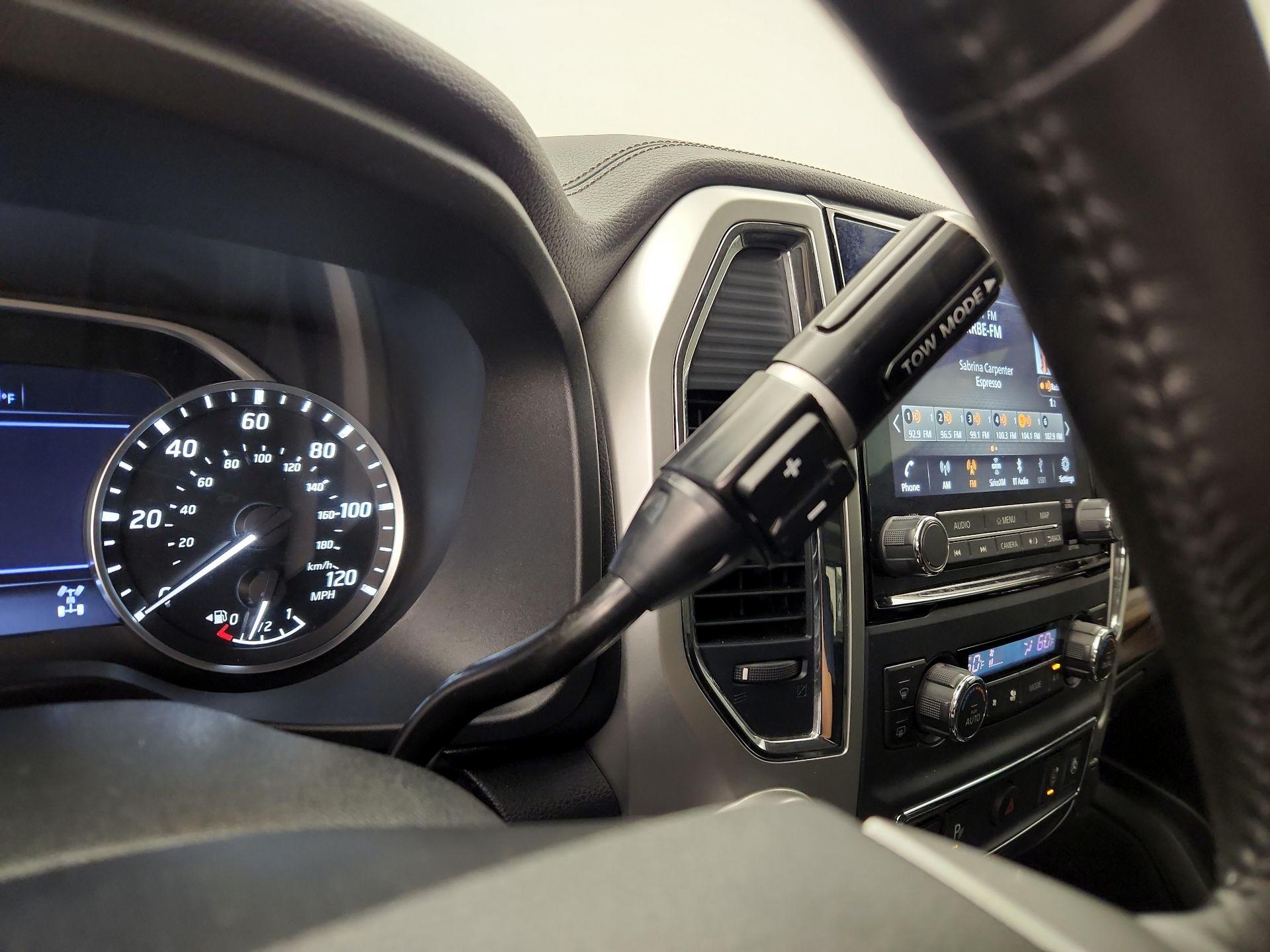 Thumbnail: 2021 Nissan Titan - 17