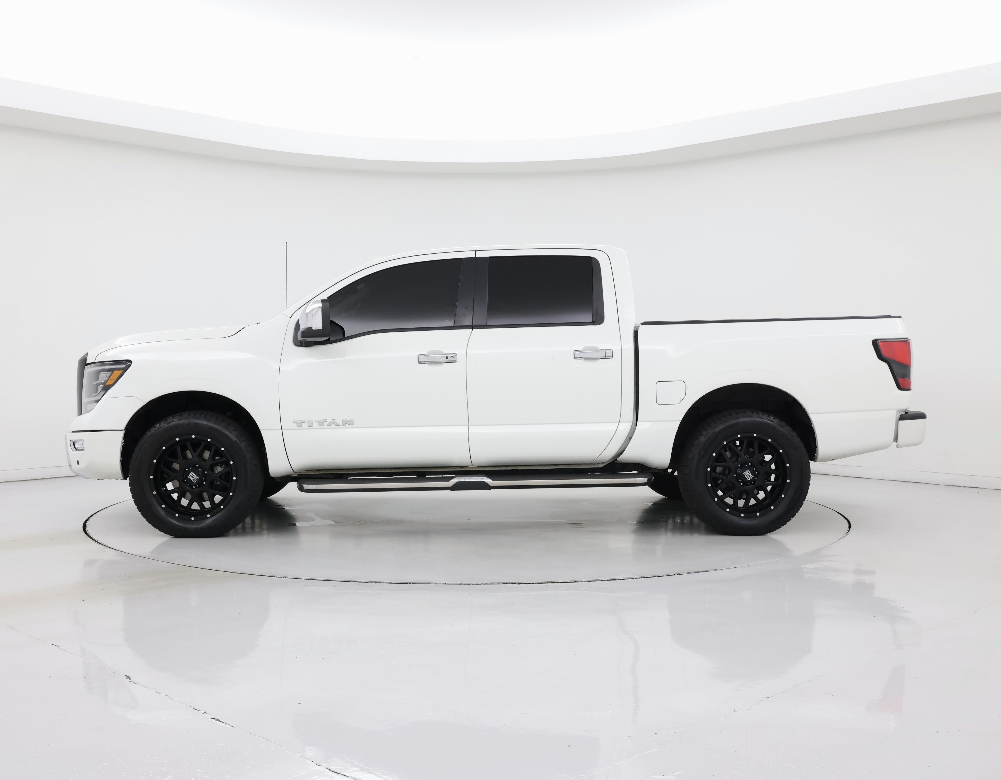 Thumbnail: 2021 Nissan Titan - 3