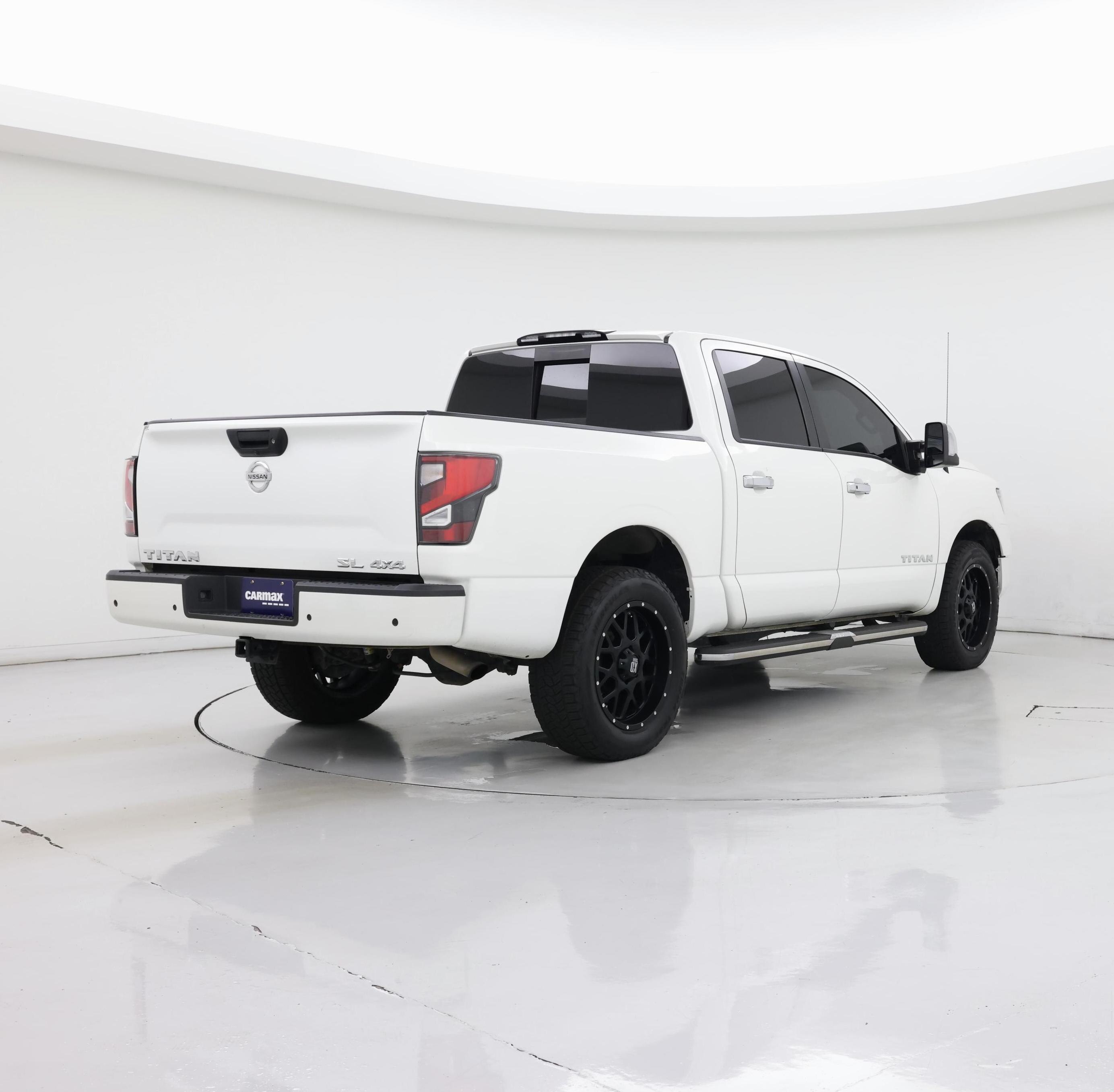 Thumbnail: 2021 Nissan Titan - 8