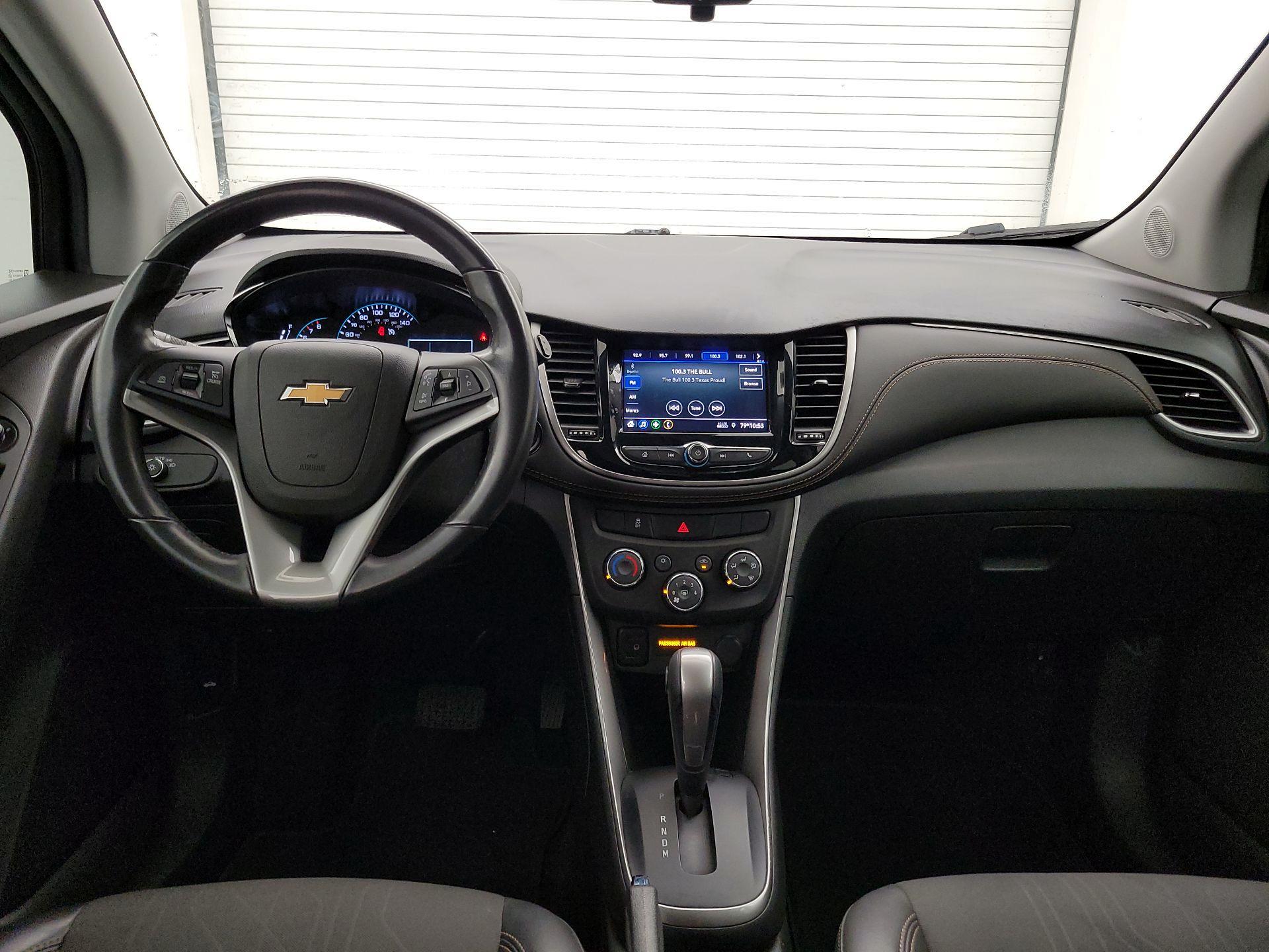 Thumbnail: 2022 Chevrolet Trax - 9