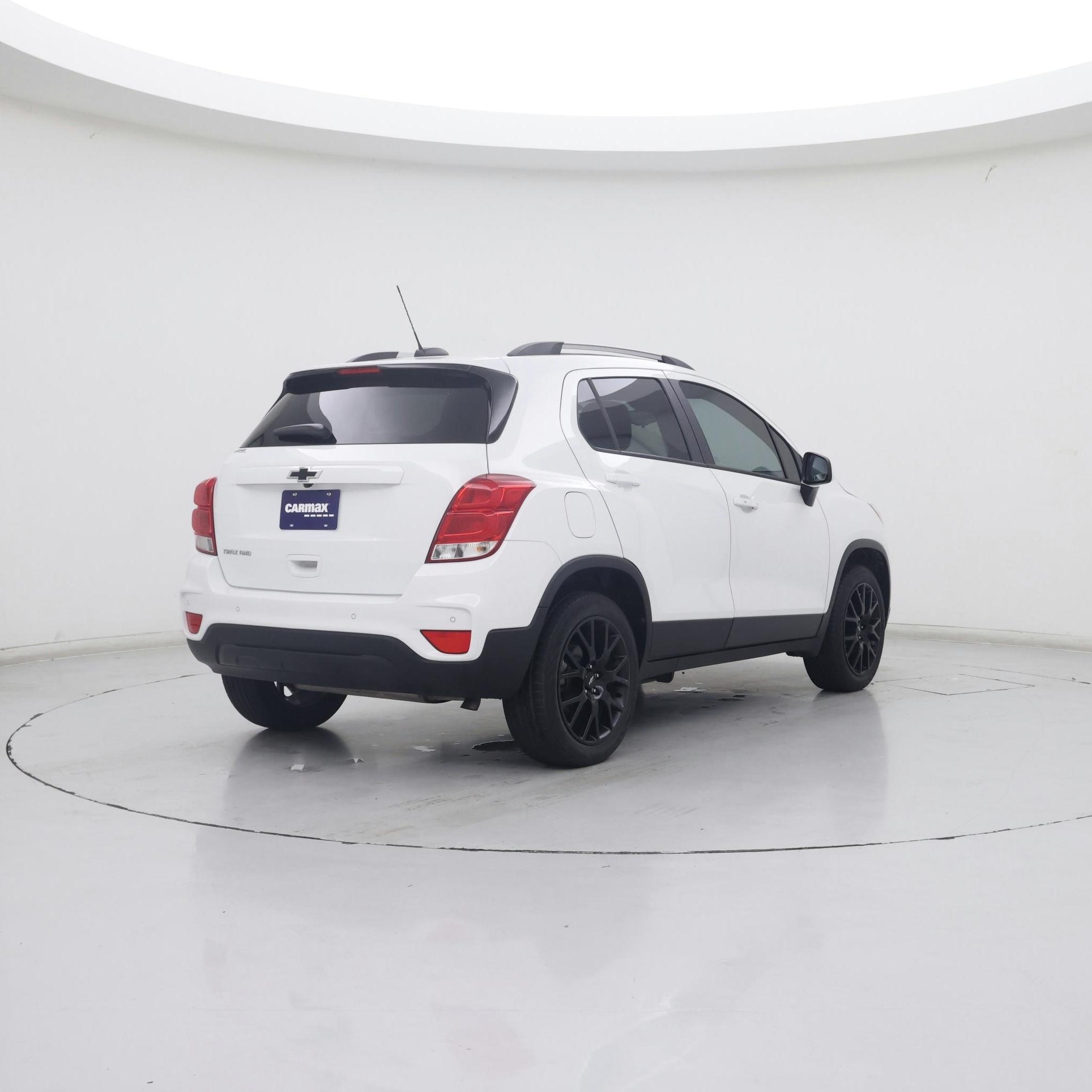 Thumbnail: 2022 Chevrolet Trax - 8