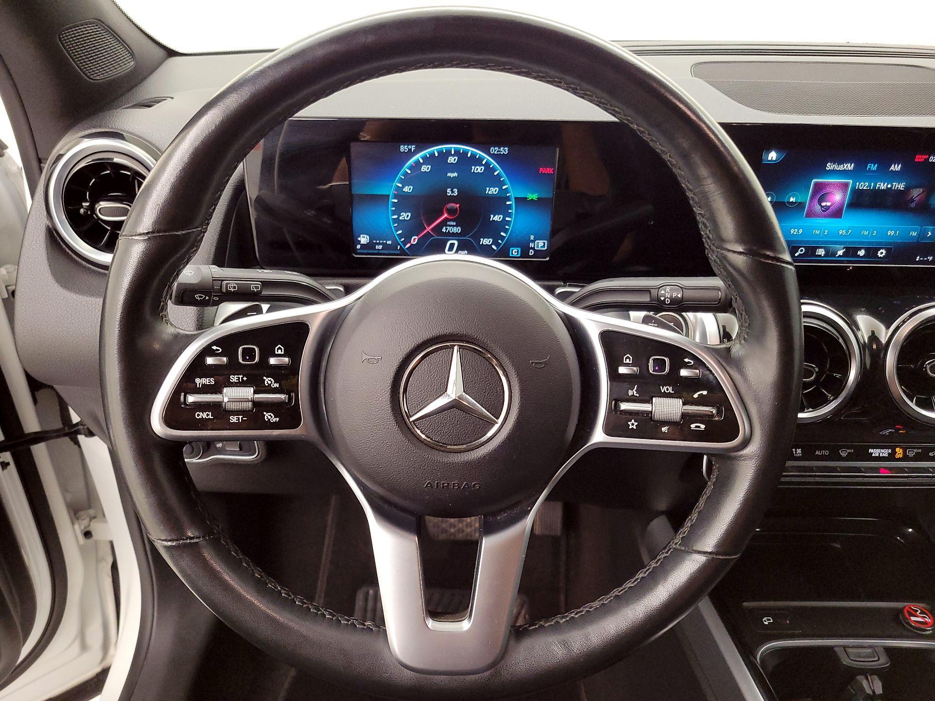 Thumbnail: 2023 Mercedes-Benz GLB - 10
