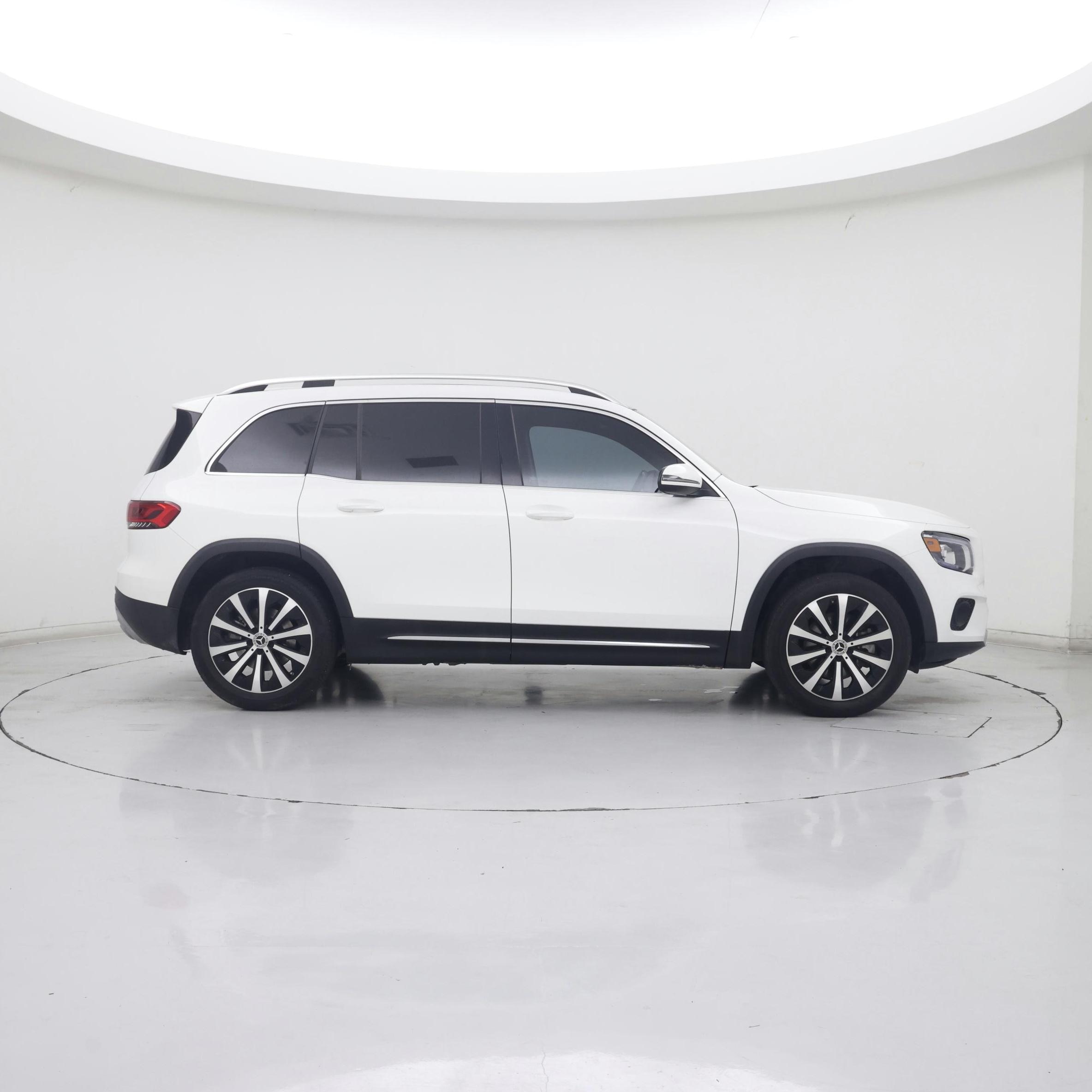 Thumbnail: 2023 Mercedes-Benz GLB - 7