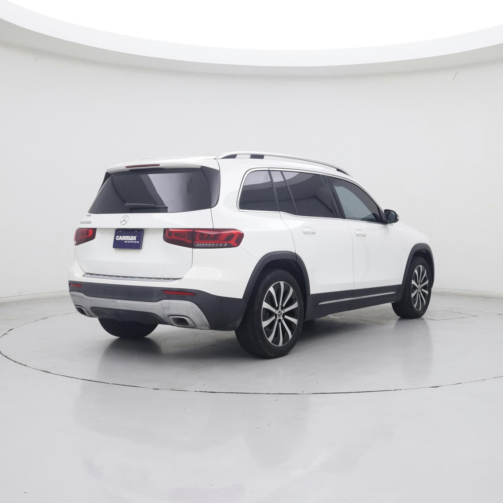 Thumbnail: 2023 Mercedes-Benz GLB - 8