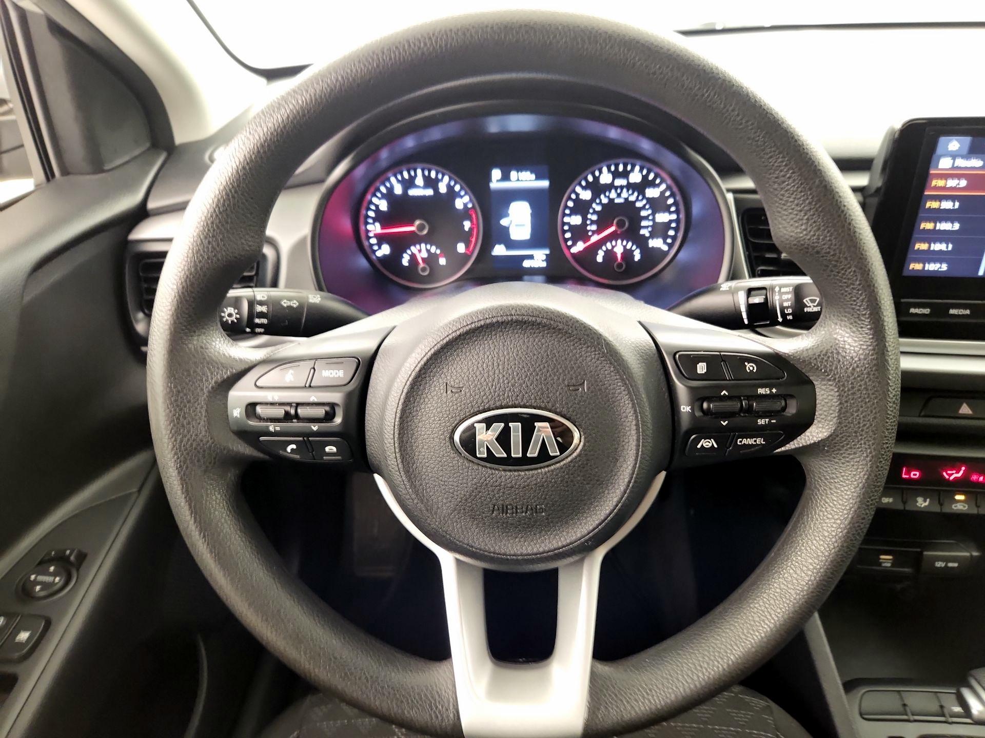 Thumbnail: 2021 Kia Rio - 10