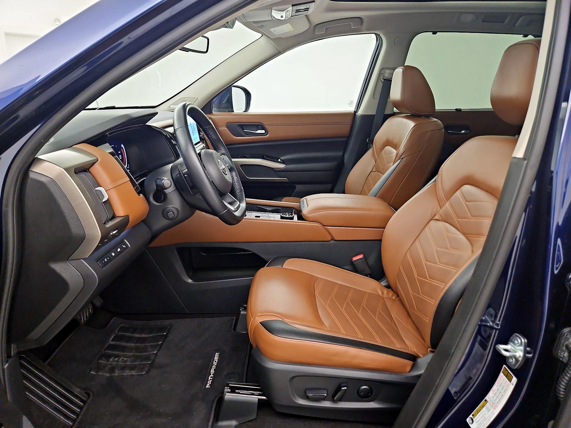 Thumbnail: 2023 Nissan Pathfinder - 9