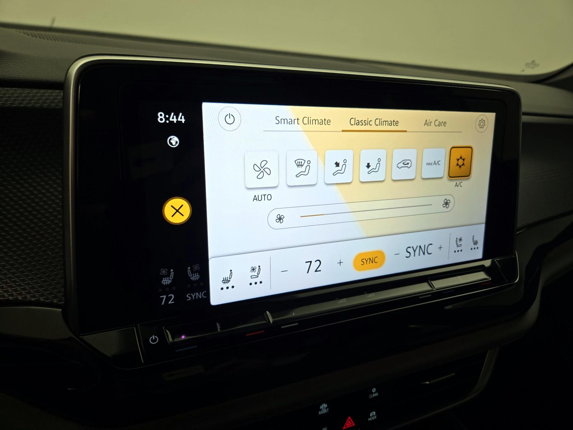 Thumbnail: 2024 Volkswagen Atlas - 17