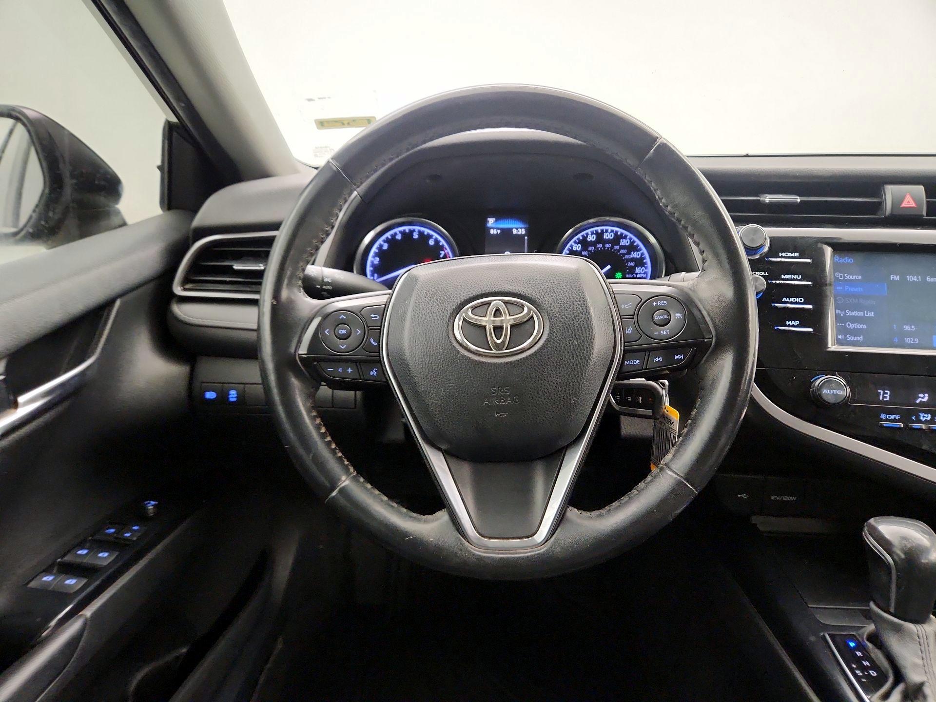 Thumbnail: 2020 Toyota Camry - 10