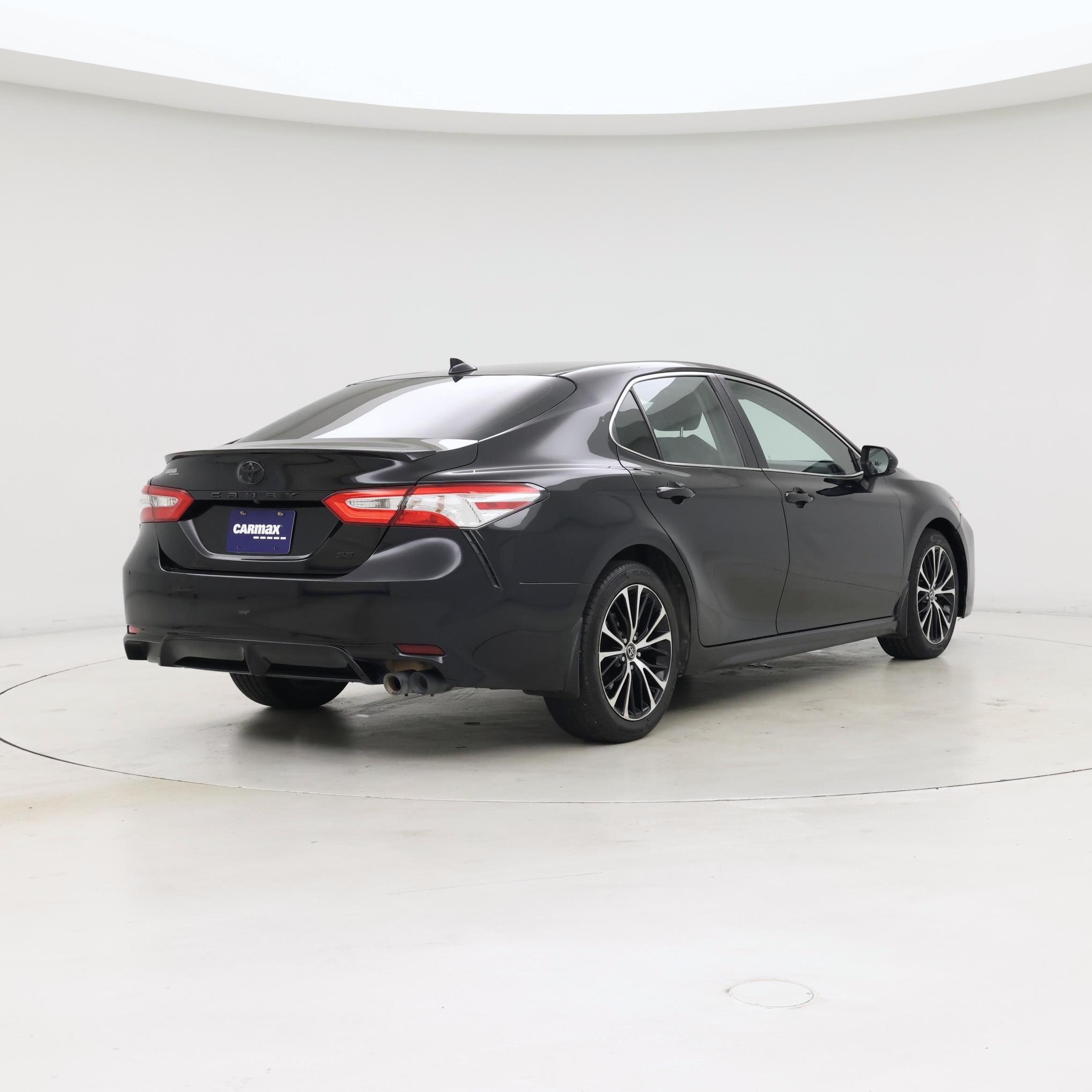 Thumbnail: 2020 Toyota Camry - 8