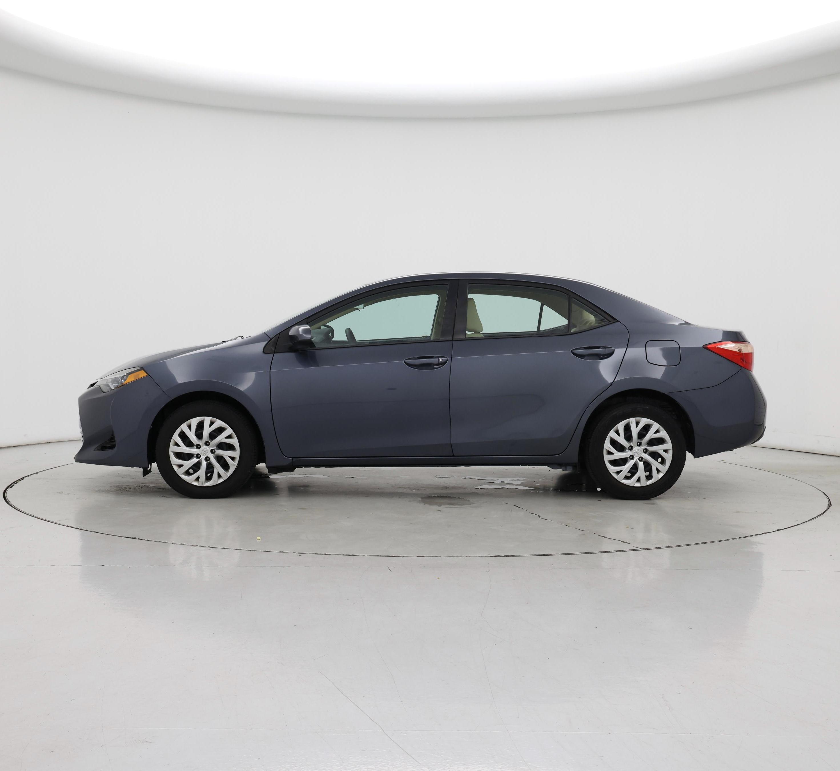 Thumbnail: 2018 Toyota Corolla - 3