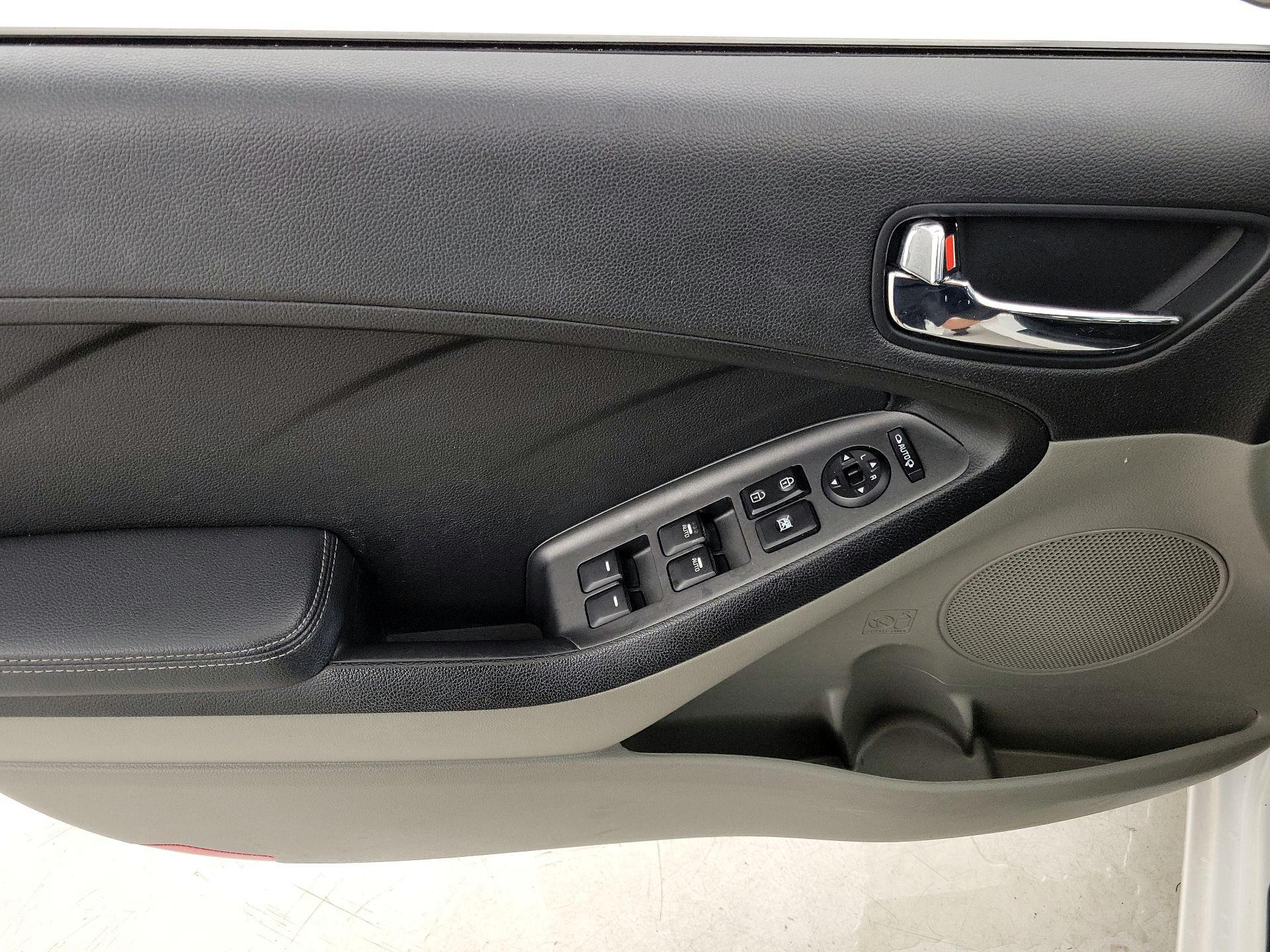 Thumbnail: 2014 Kia Forte - 12