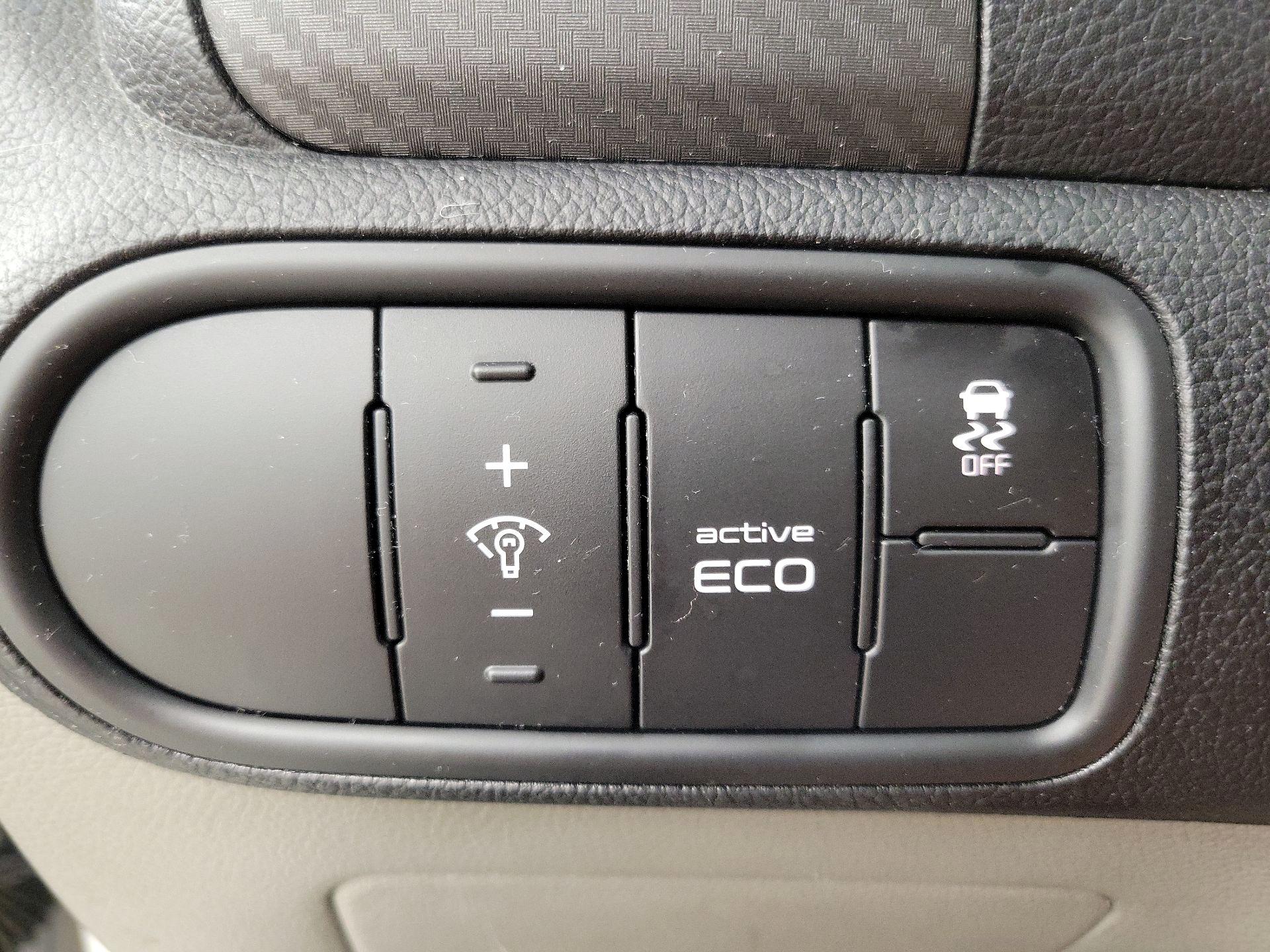 Thumbnail: 2014 Kia Forte - 13