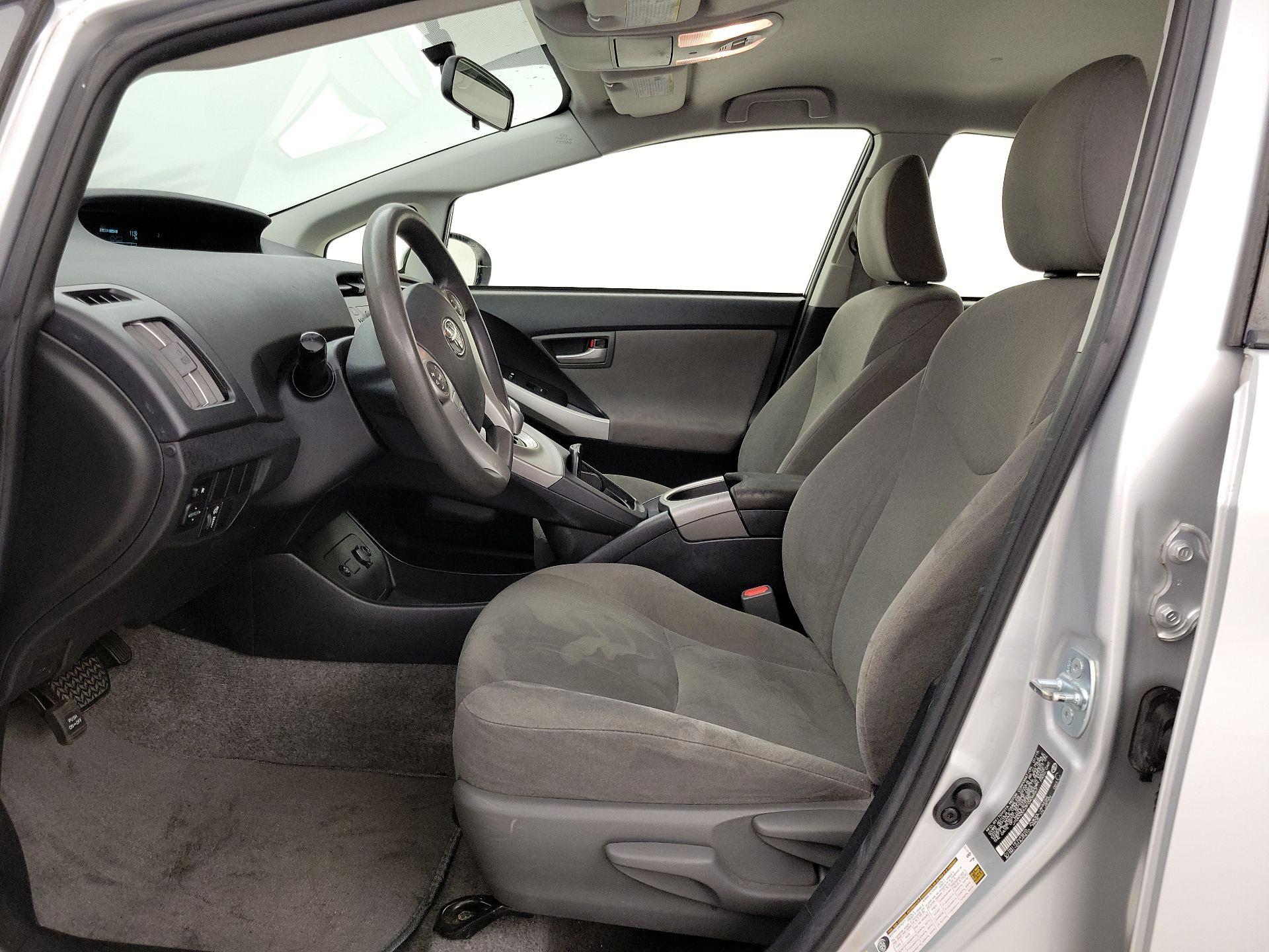 Thumbnail: 2015 Toyota Prius - 11